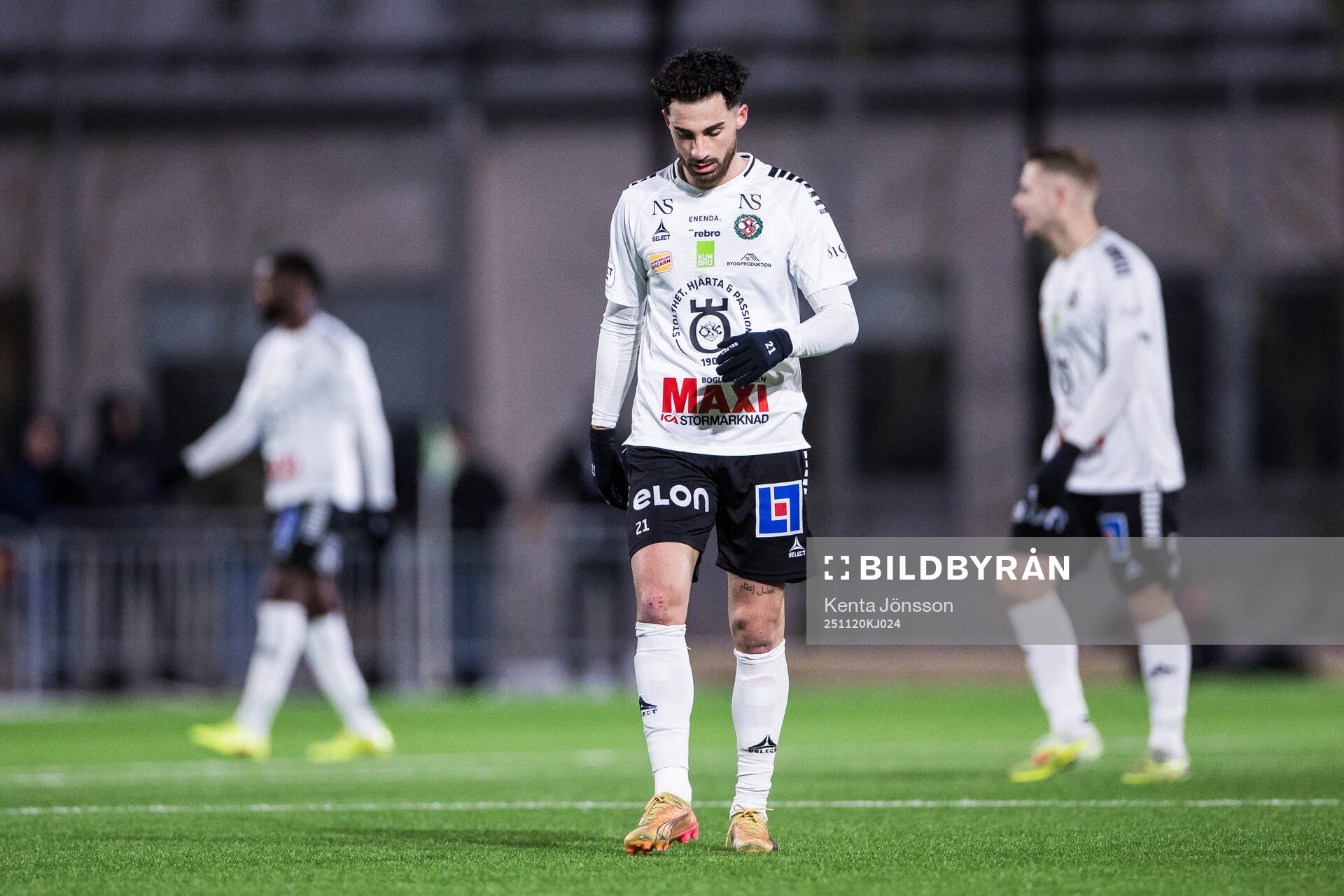 Örebros Simon Amin deppar