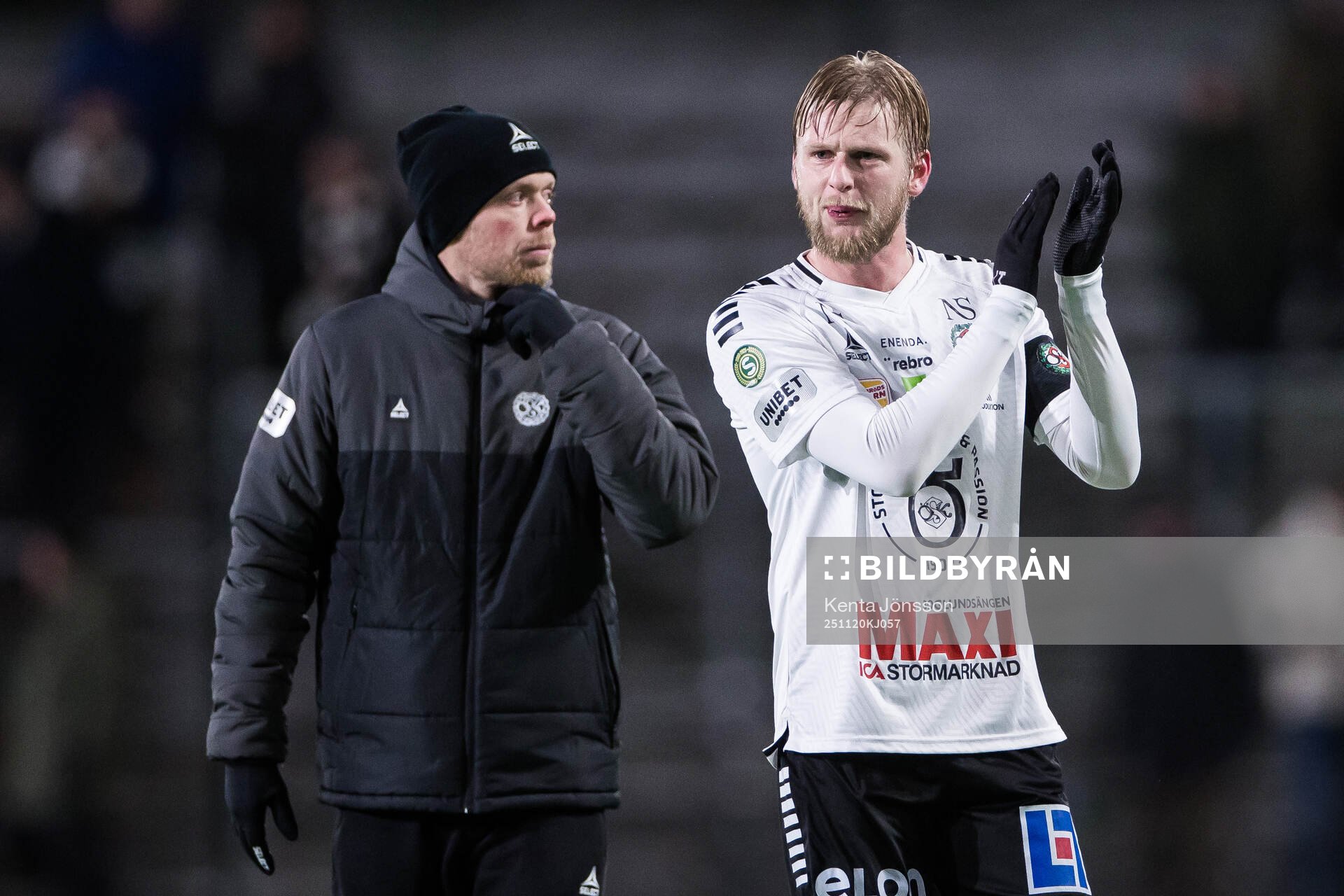 Örebros tränare Patrik Haginge och Karl Holmberg deppar