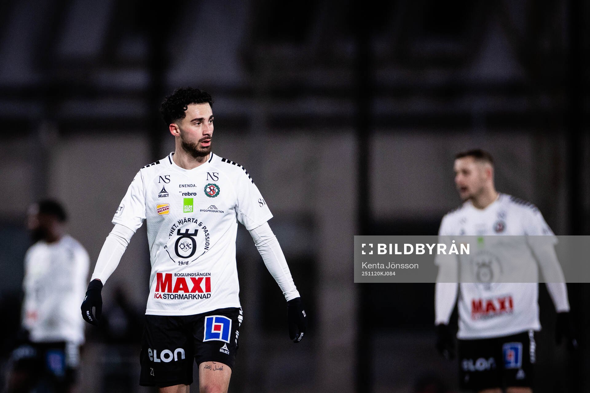 Örebros Simon Amin deppar
