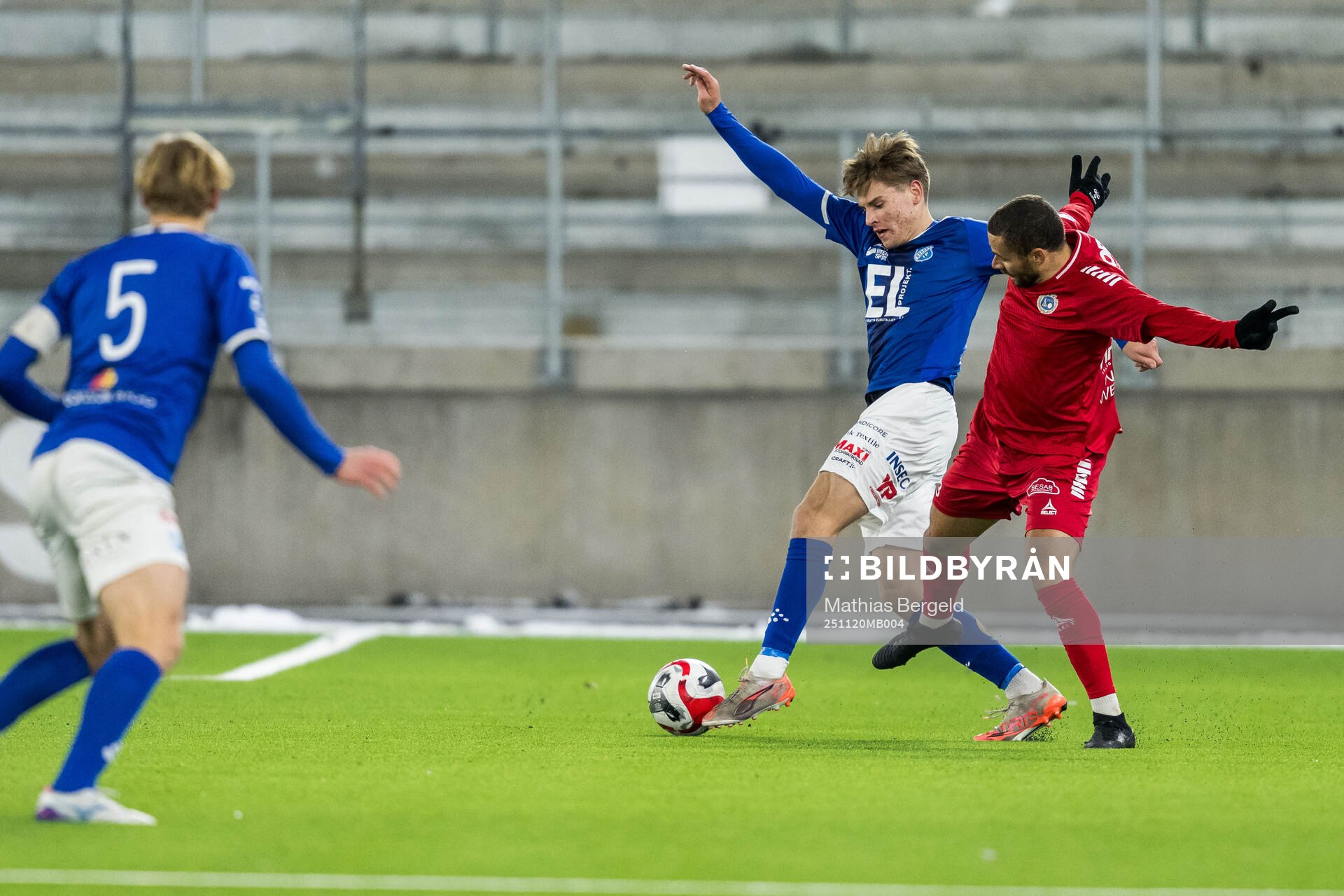 Norrby IFs Max Andersson och Utsiktens Malkolm Moenza