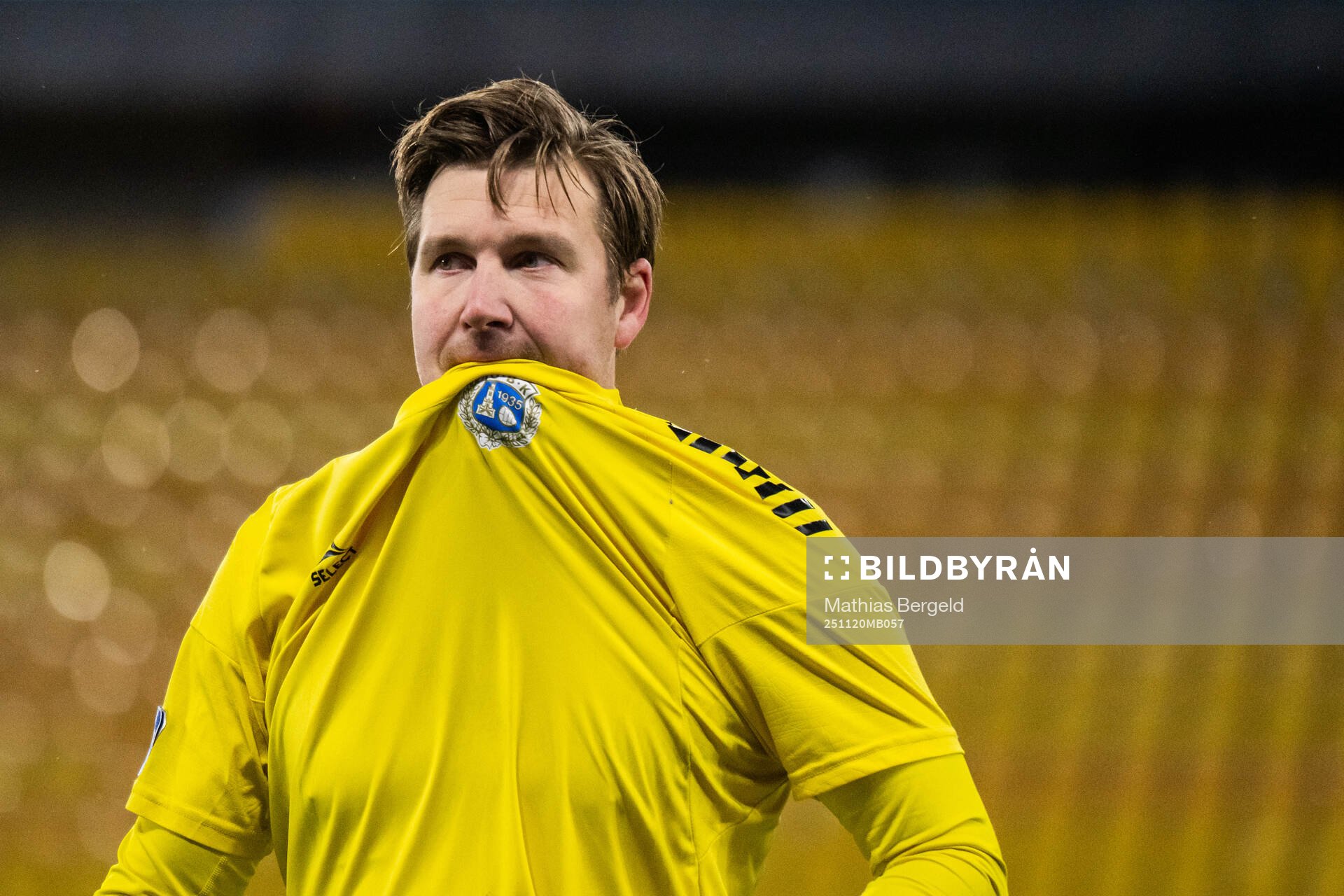 Utsiktens målvakt Oliver Gustafsson deppar