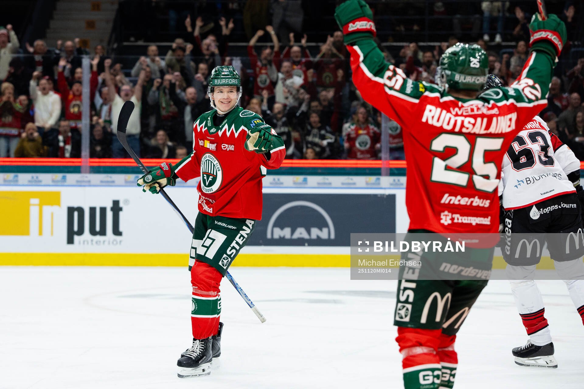 Frölundas Noah Dower Nilsson jublar