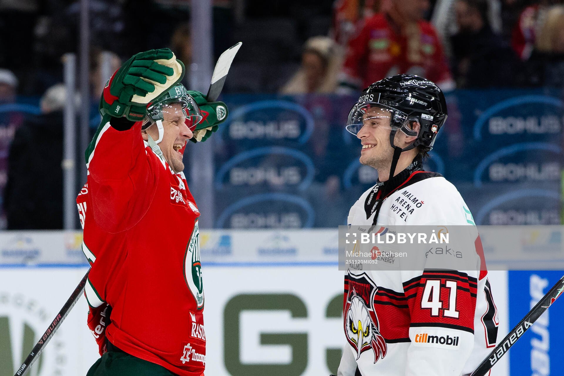 Frölundas Nicklas Lasu kramar om till Malmö Redhawks