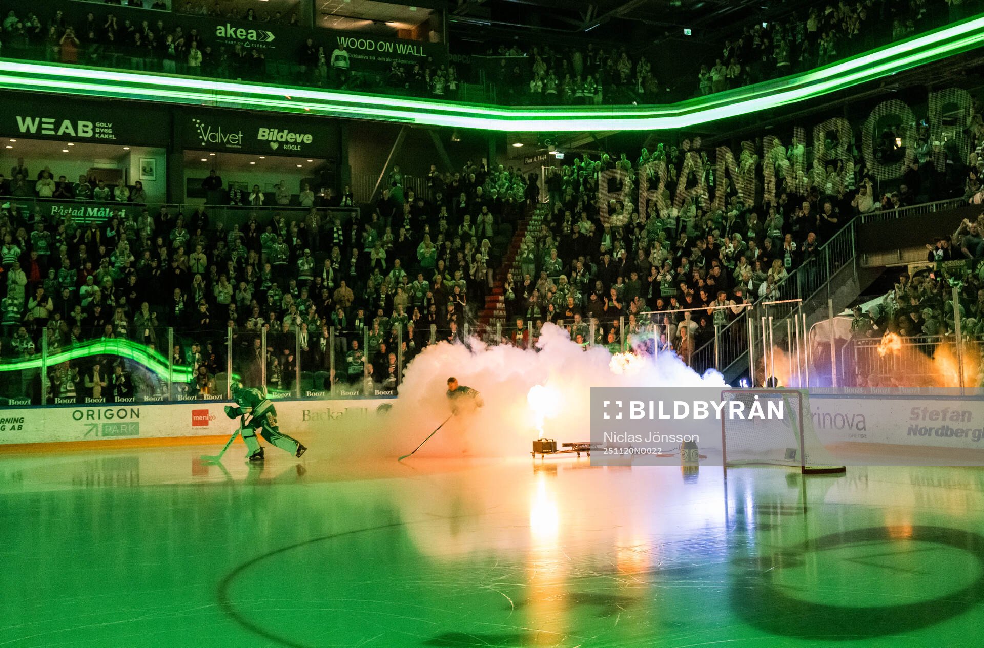 Rögles målvakt Arvid Holm och Marwin Jarbsjö
