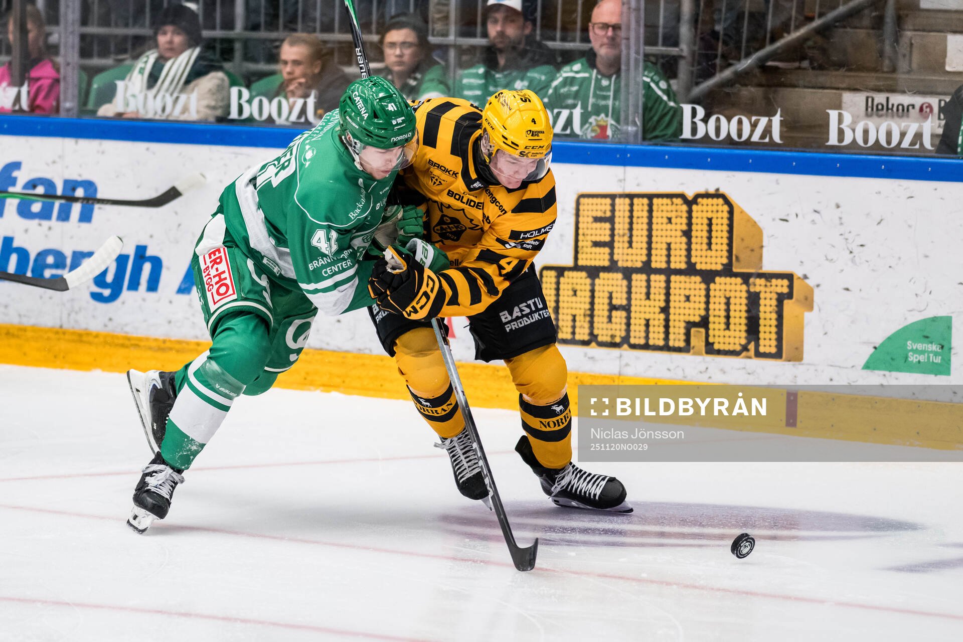 Rögles Simon Zether och Skellefteås Rasmus Bergqvist
