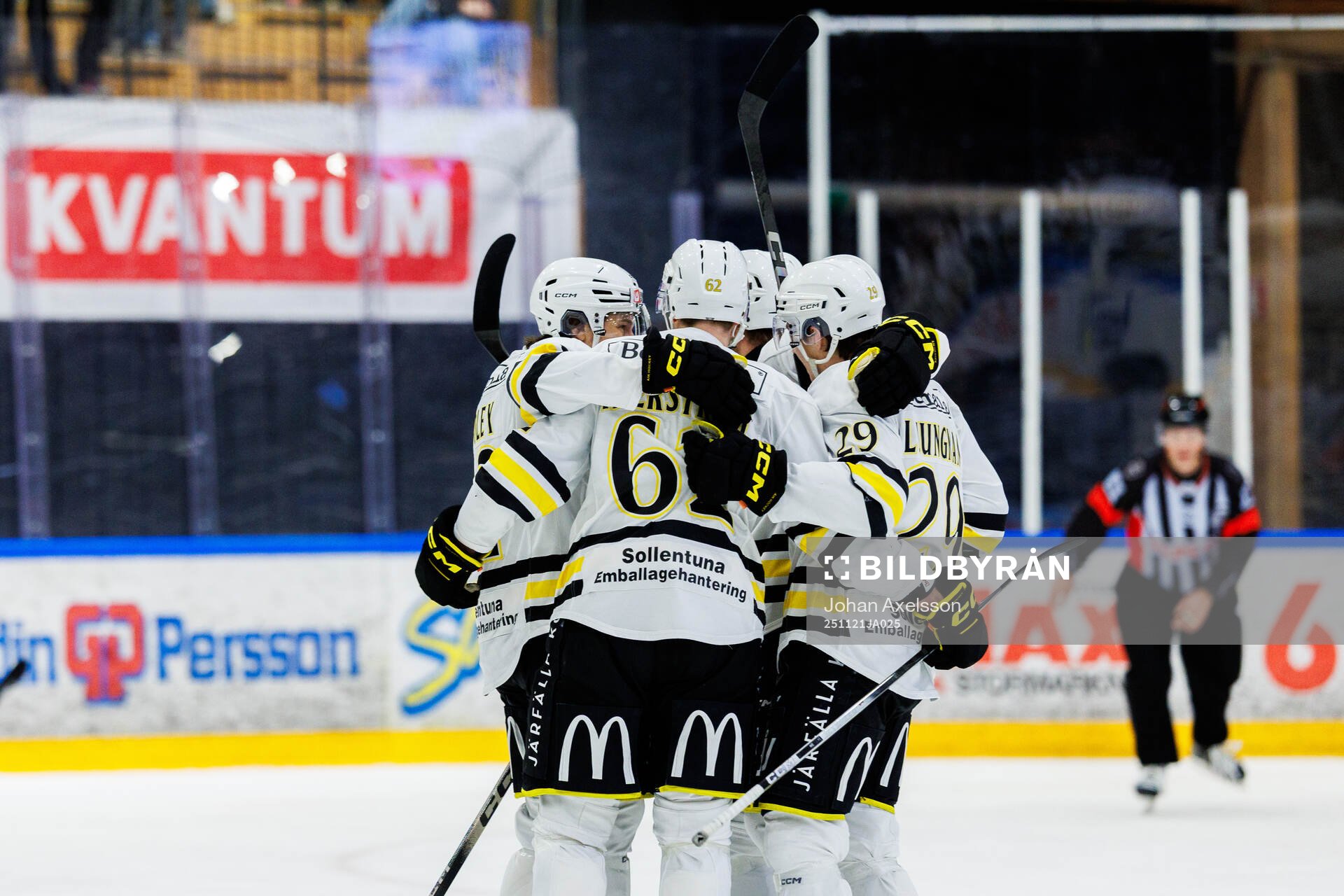 AIKs Daniel Ljungman  jublar