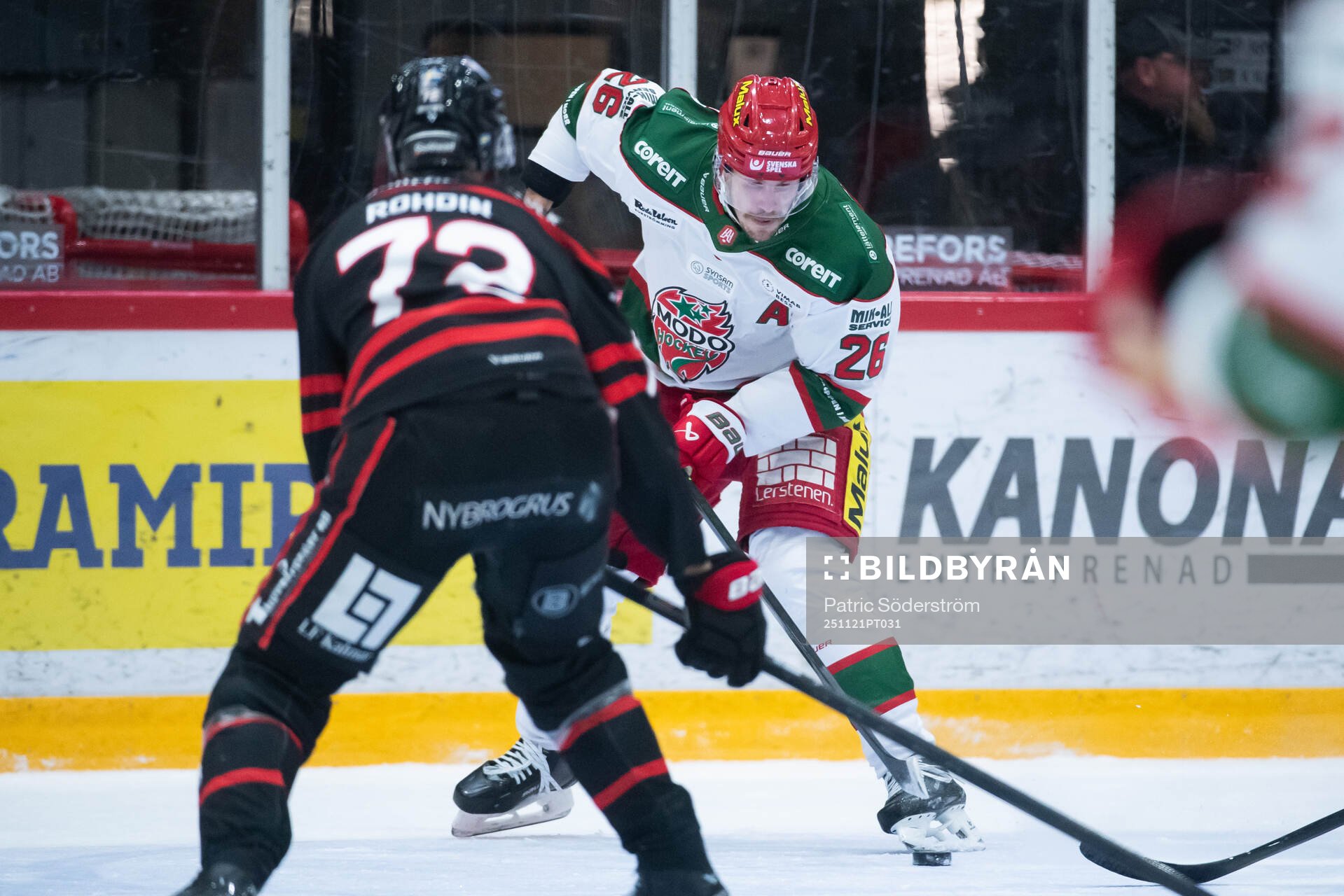 Nybro Vikings Joachim Rohdin och Modos Emil Larsson