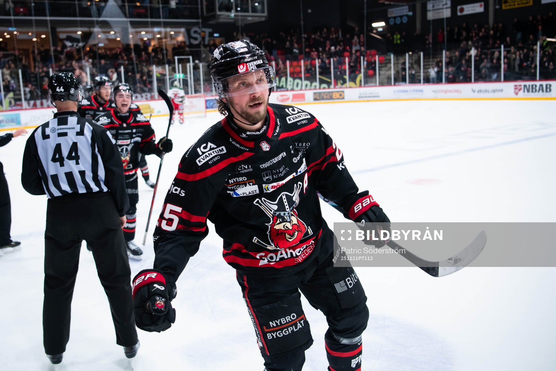 Nybro Vikings Marcus Bergman jublar