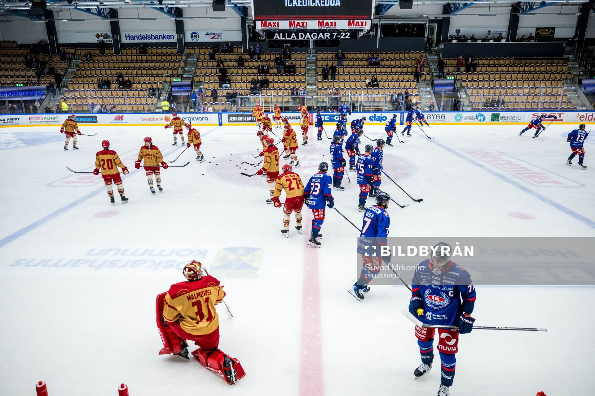 Spelarna värmer upp