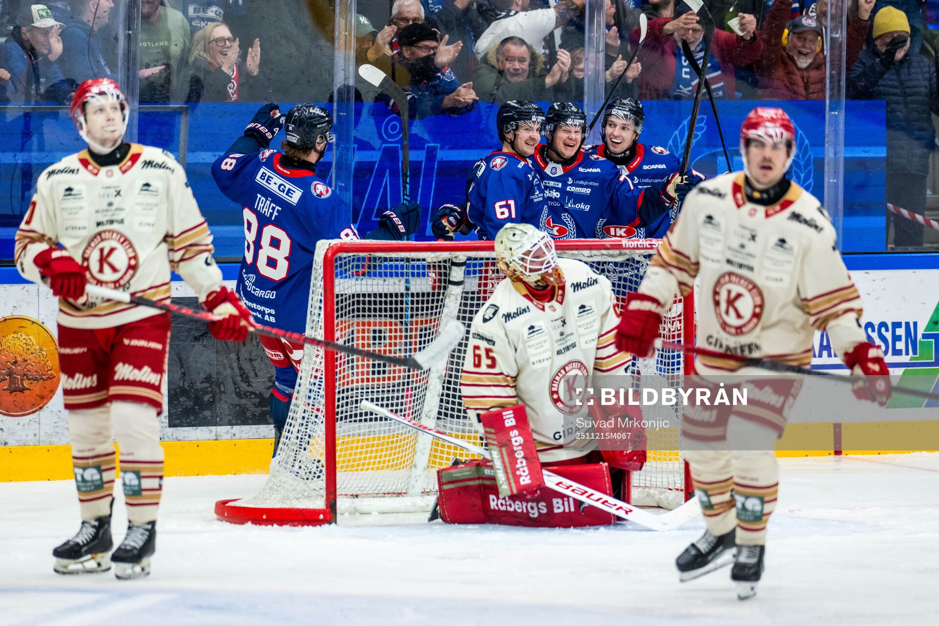 Oskarshamns Joni Ikonen jublar
