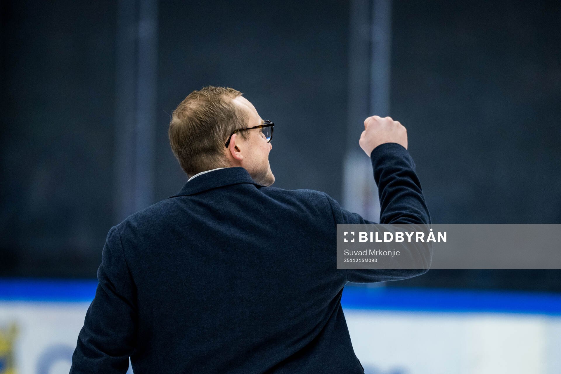 Oskarshamns huvudtränare Jeff Jakobs jublar