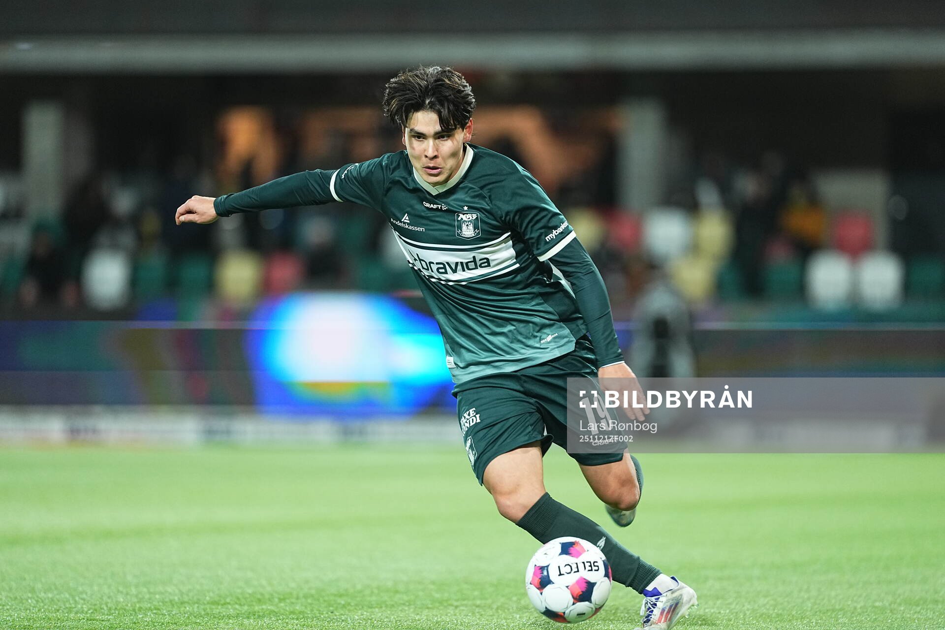 SILKEBORG, DANMARK - 21. NOVEMBER 2025: Eric Kahl AGF