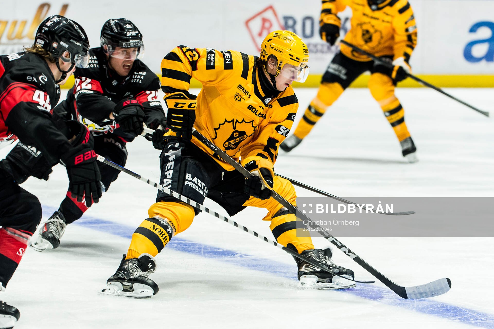 Skellefteås Valter Lindberg och Malmö Redhawks Janne