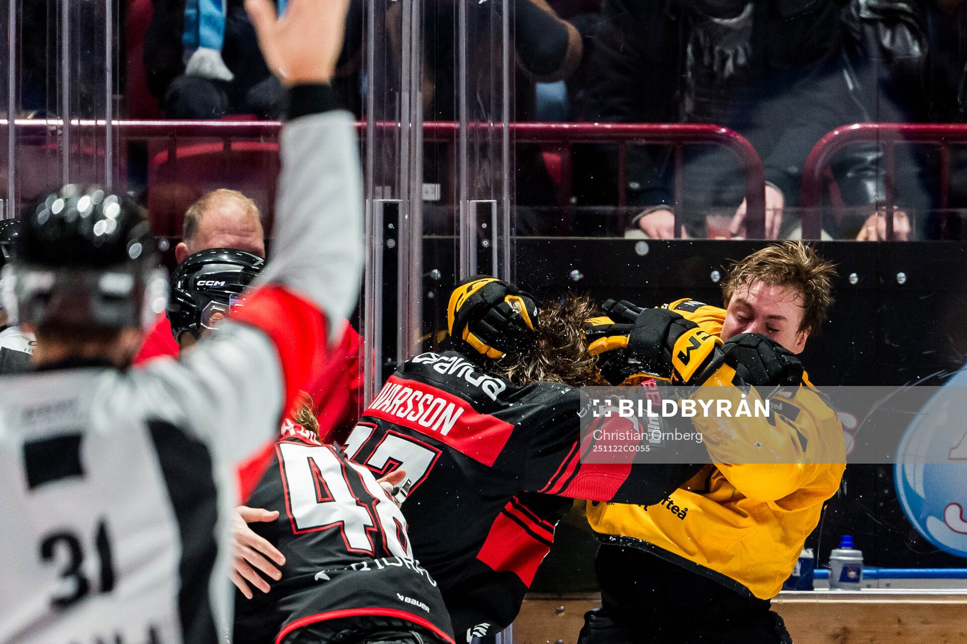 Malmö Redhawks Johan Ivarsson och Skellefteås Pär