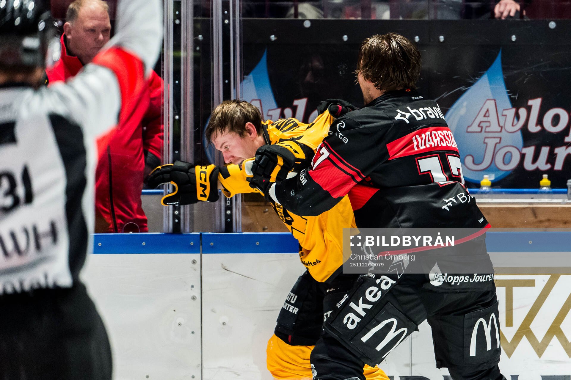 Malmö Redhawks Johan Ivarsson och Skellefteås Pär
