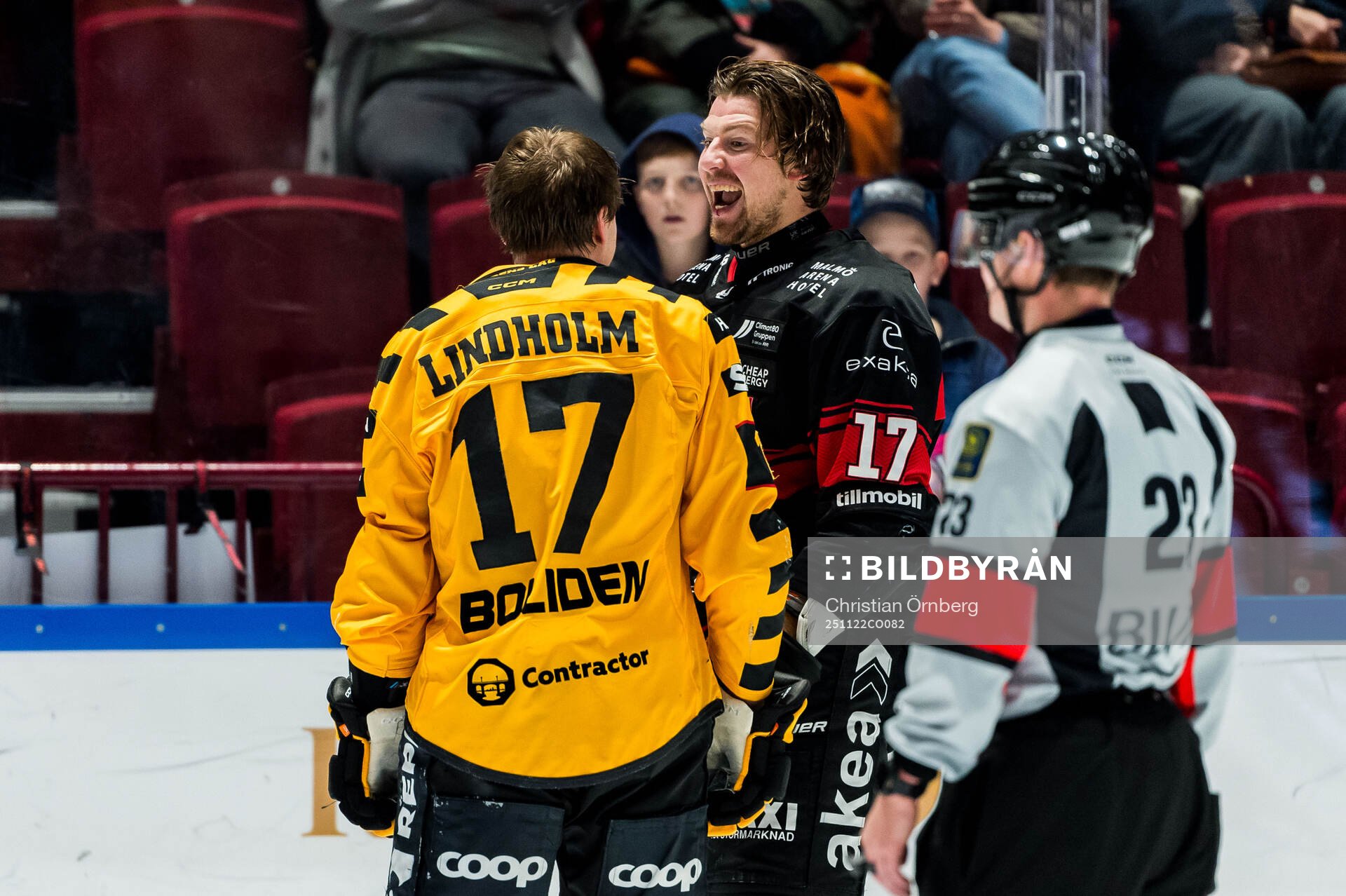 Malmö Redhawks Johan Ivarsson och Skellefteås Pär