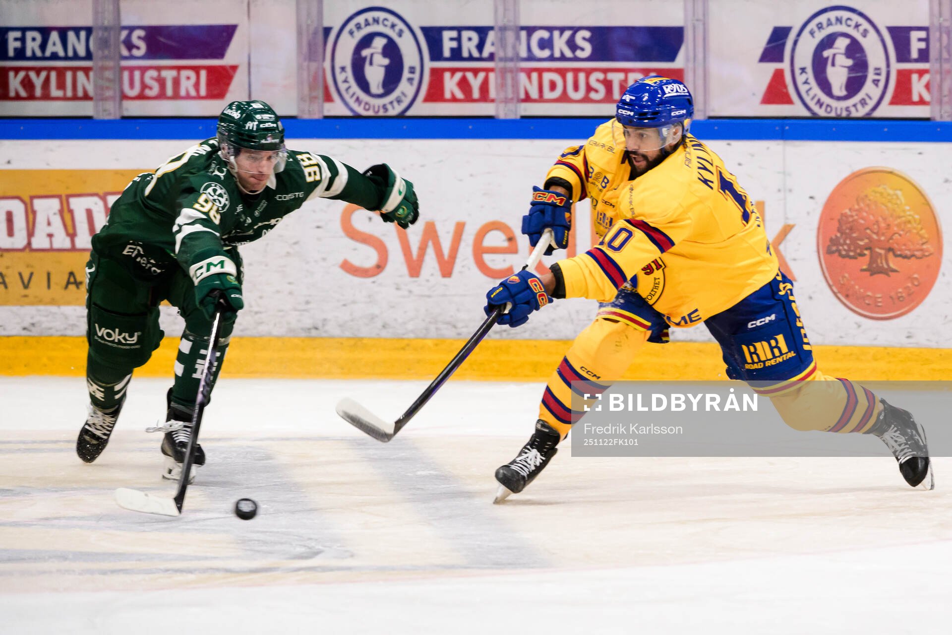 Färjestads Marian Studenic och Djurgårdens Oliver