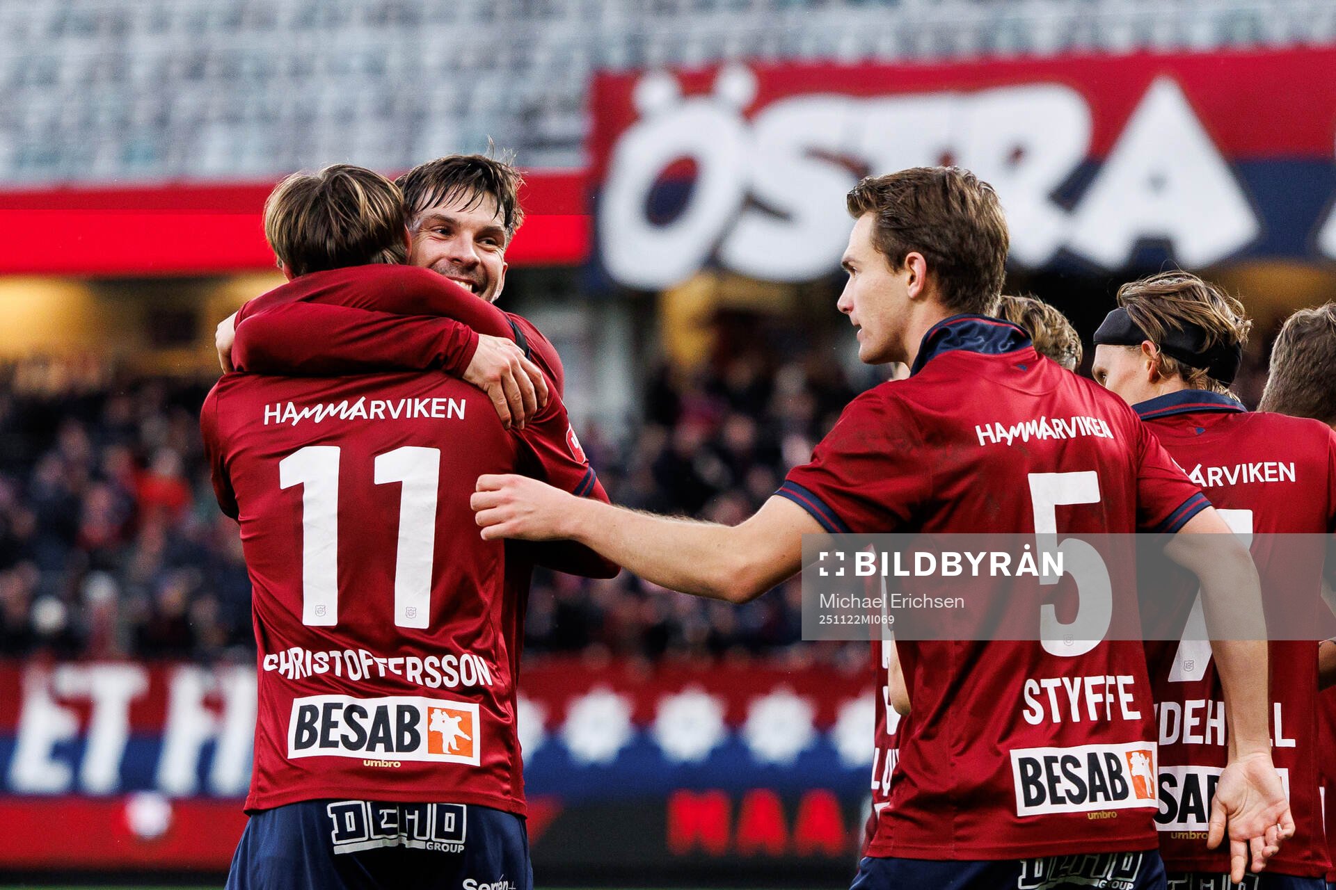 Örgrytes Noah Christoffersson jublar med lagkamrater