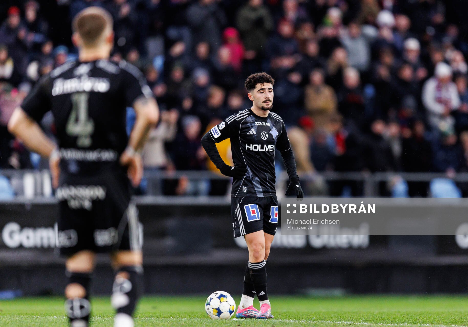 IFK Norrköpings Ismet Lushaku deppar