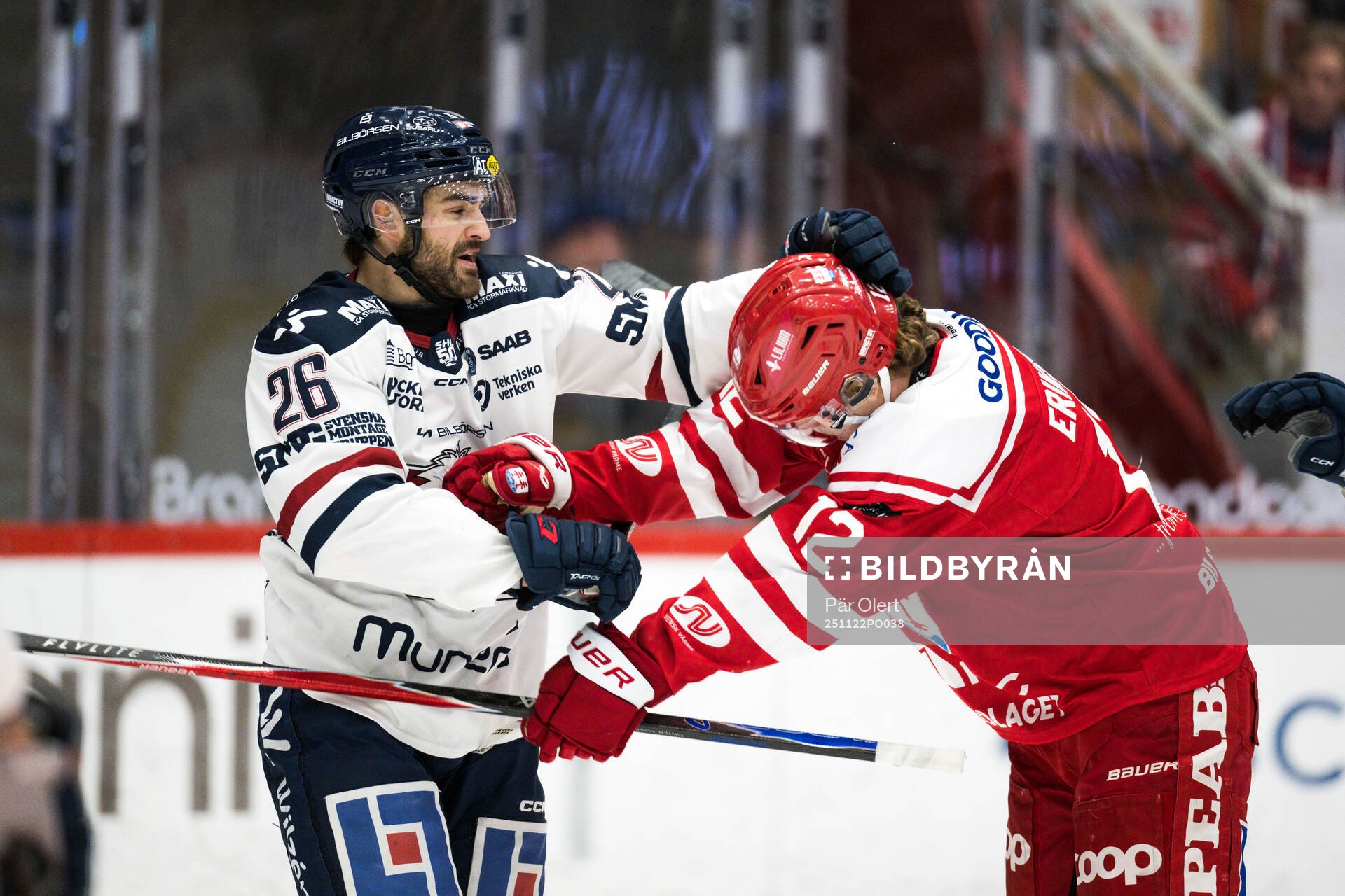 Linköpings Max Martin och Timrås Linus Eriksson