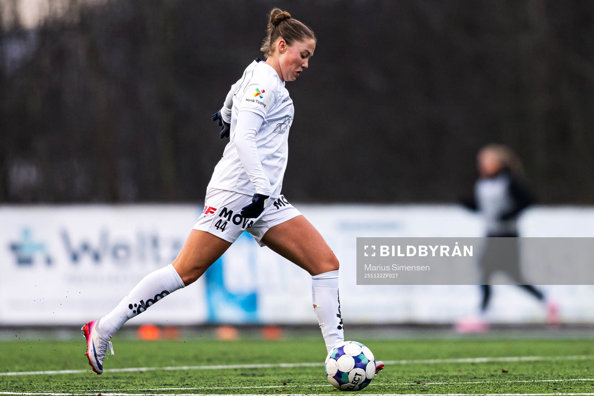 Karoline Røren Svanes of Åsane
