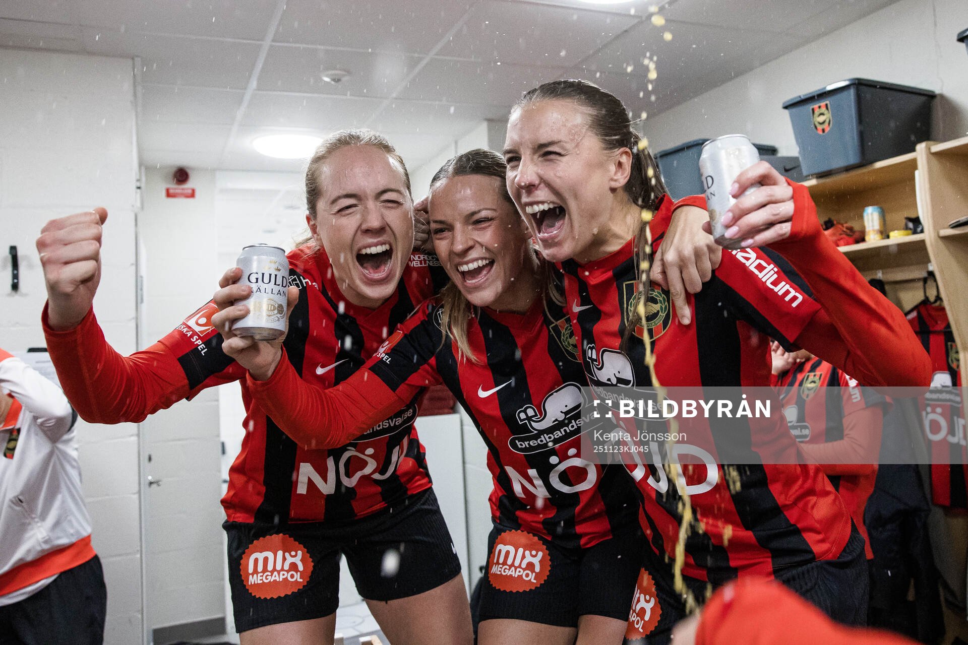Brommapojkarnas Alice Ahlberg, Isabelle Navrén och Louise