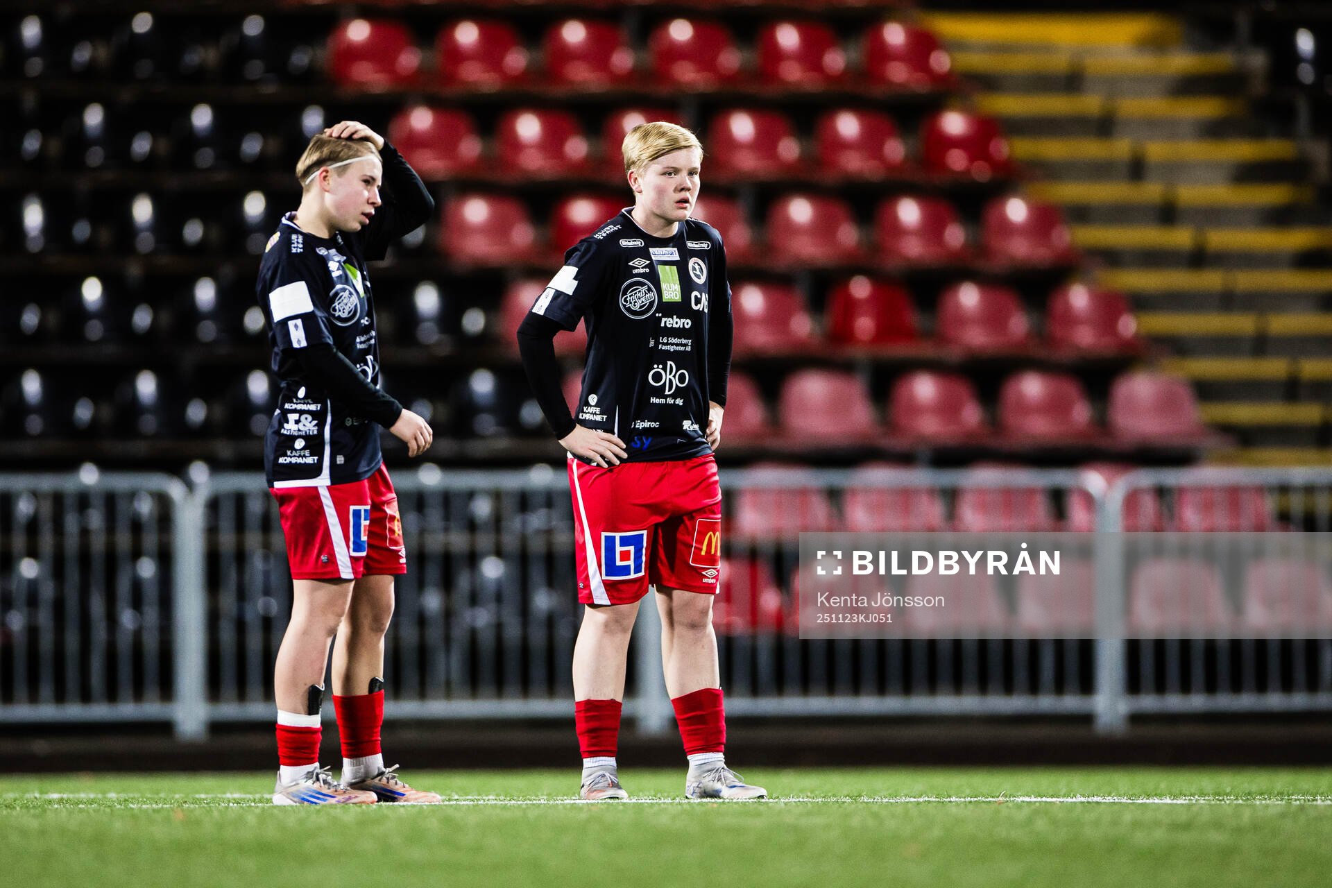 KIF Örebros Emilia Jägestedt Widstrand och Lilly
