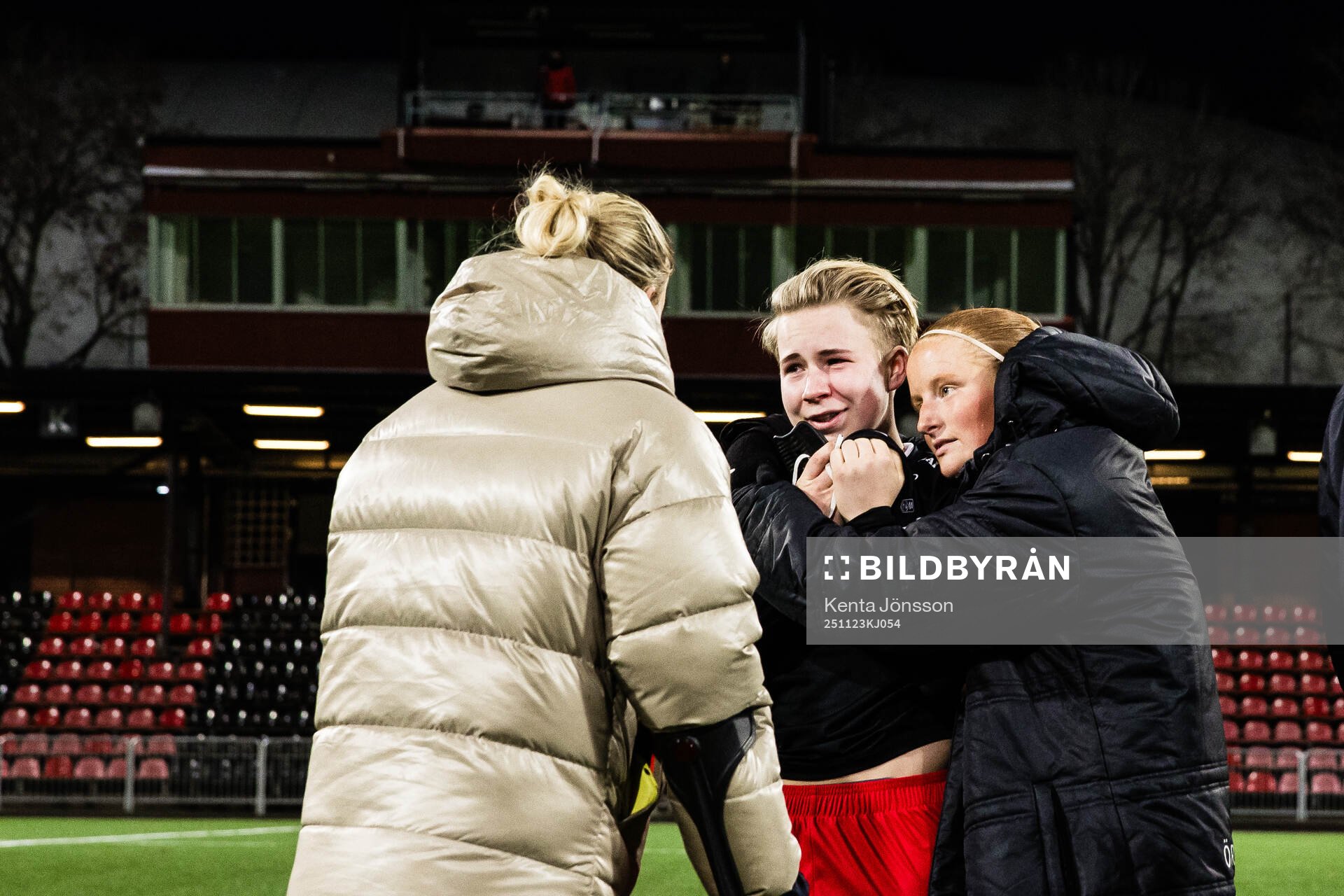 KIF Örebros Emilia Jägestedt Widstrand och Vera Andersson