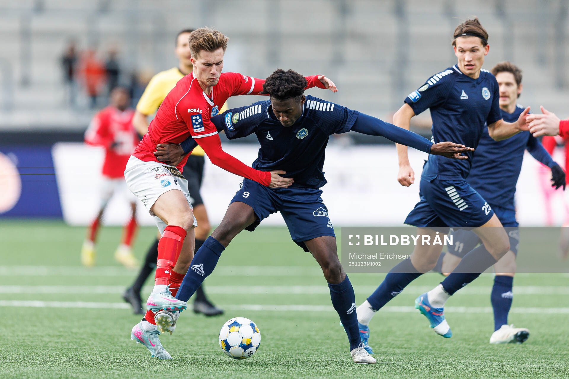 Norrbys Joel Hjalmar och Utsiktens Mass Modou Sise