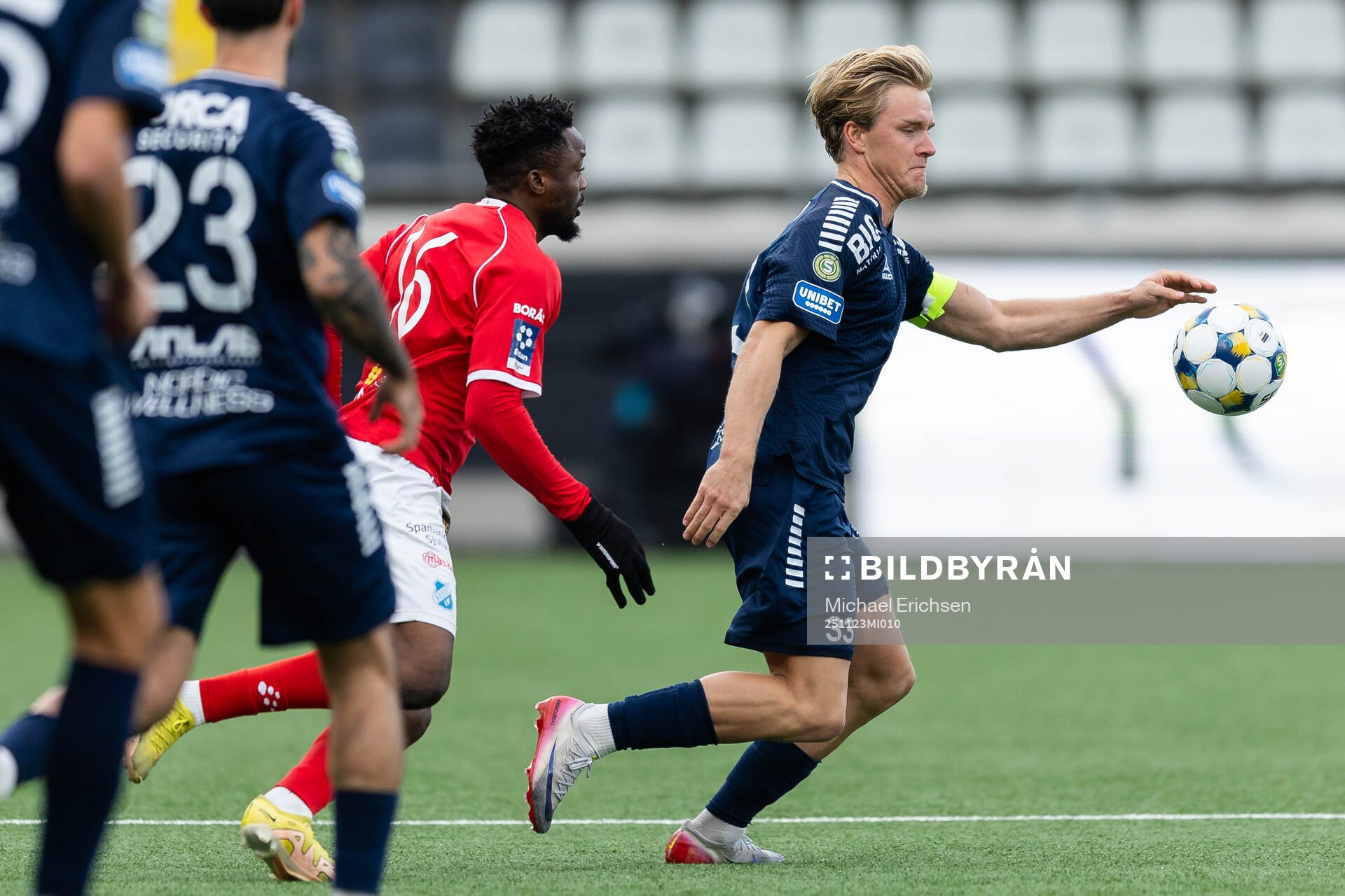 Norrbys Azeez Temitope Yusuf och Utsiktens Sebastian