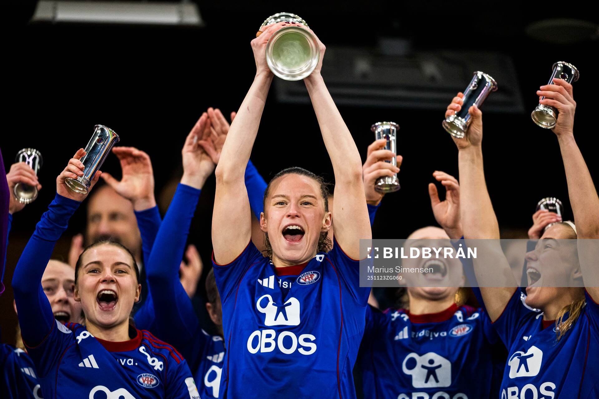Synne Skinnes Hansen of Vålerenga celebrates with the