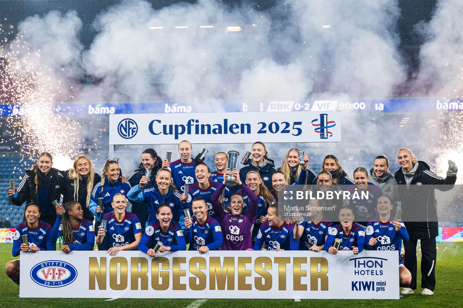 Players of Vålerenga celebrates with the trophy