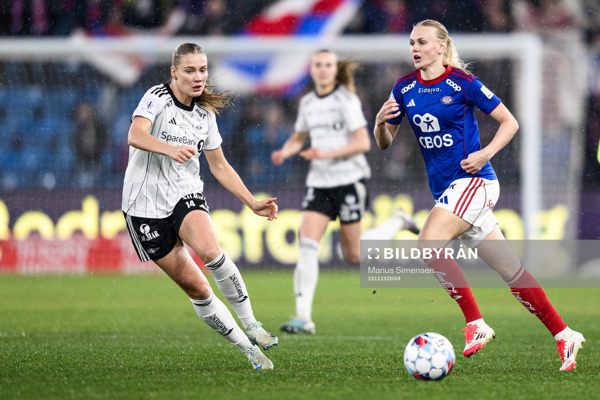 Oline Brekke Fuglem of Rosenborg and Karina Sævik of