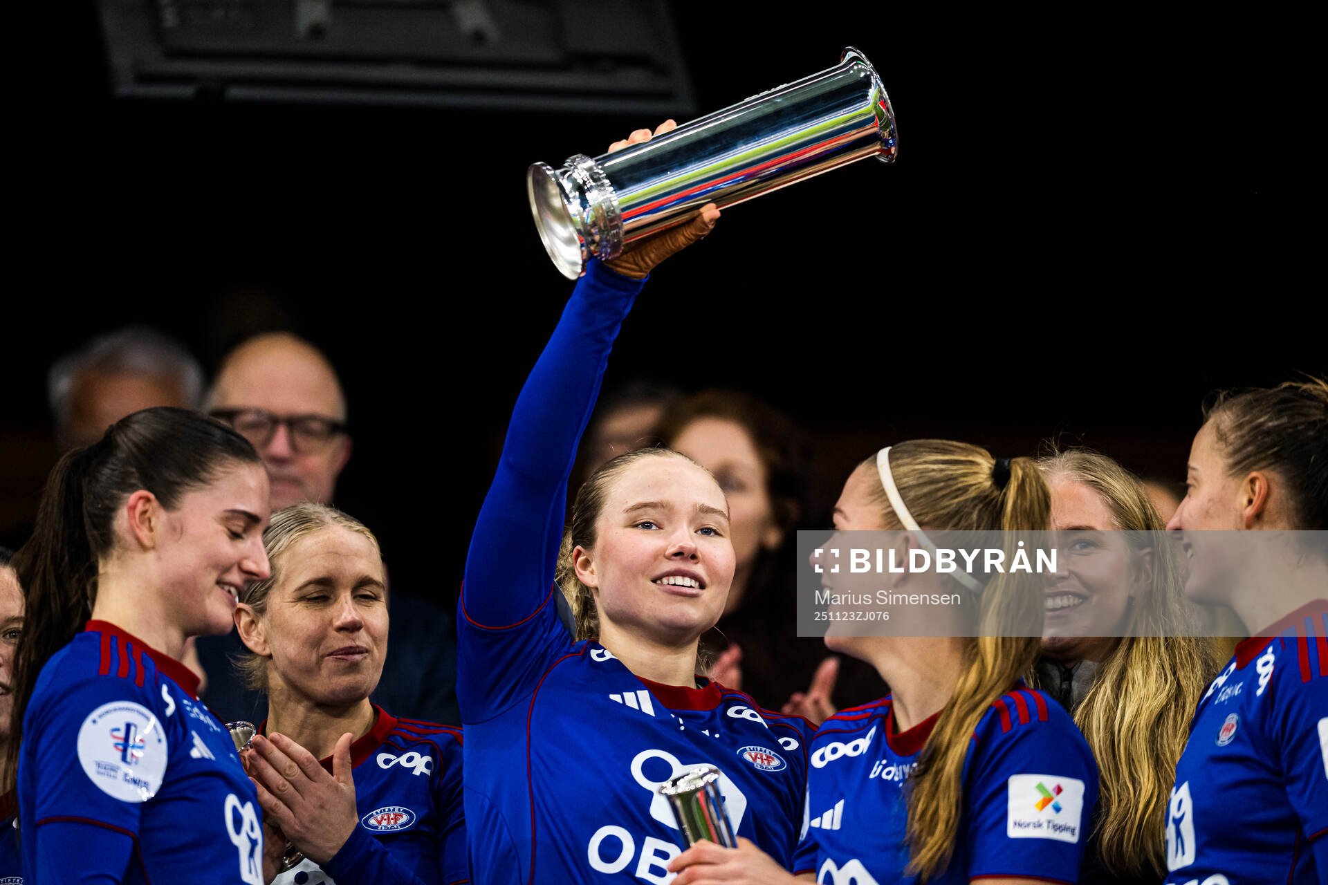 Arna Eiriksdottir of Vålerenga celebrates with the trophy