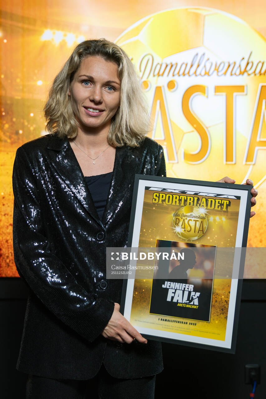 Jennifer Falk, Häcken