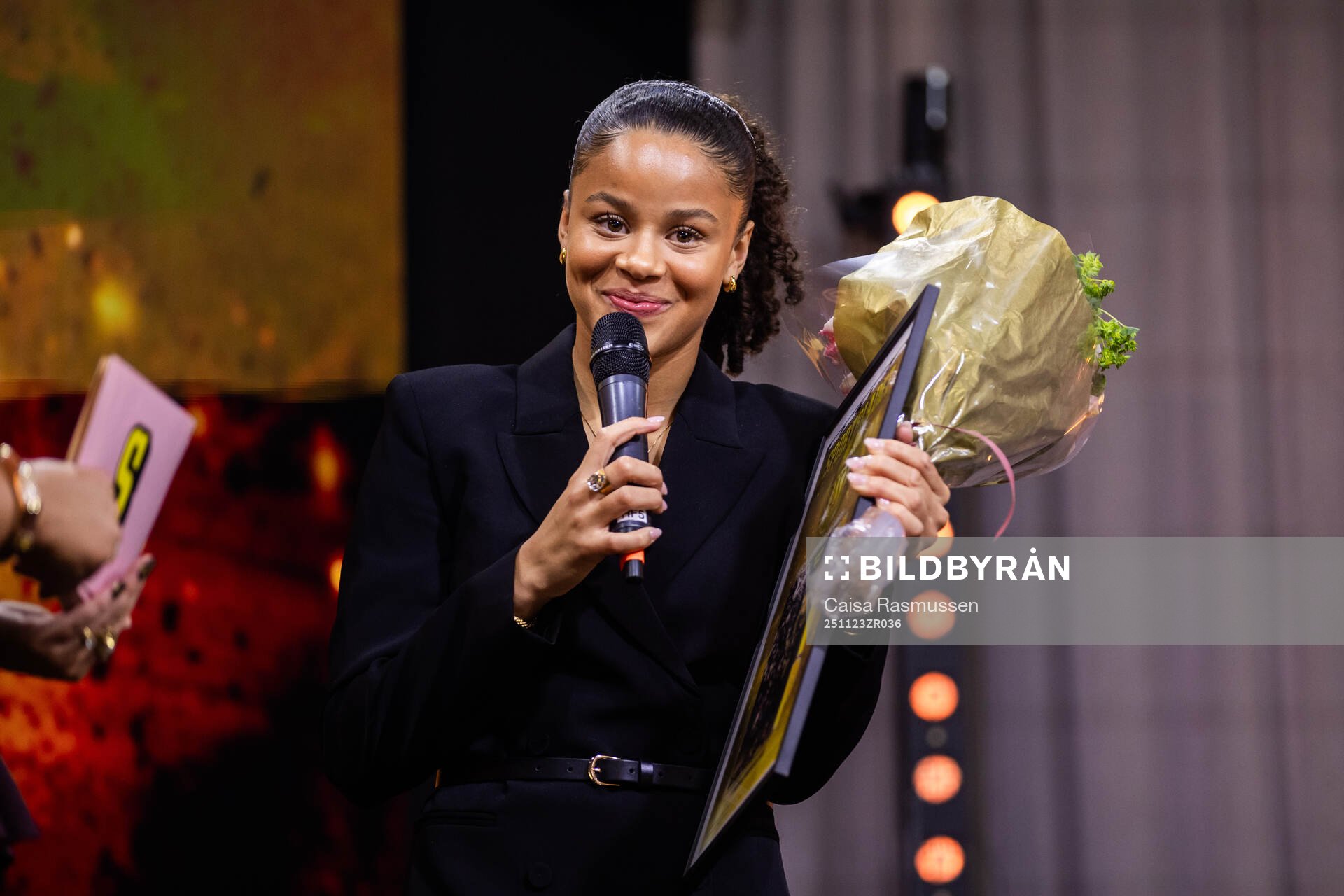 Felicia Schröder, Häcken, tilldelas priset för årets MVP