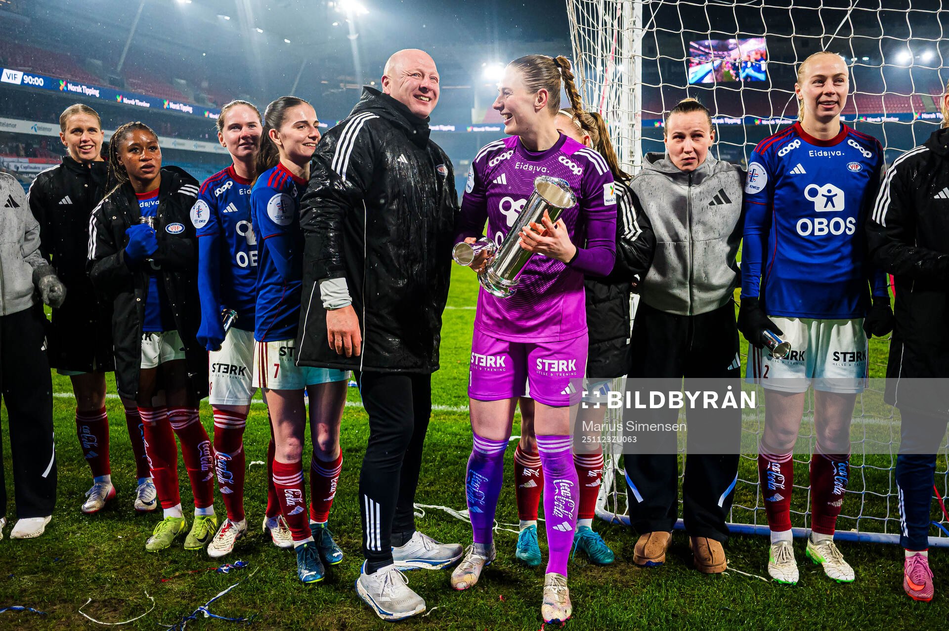 Head coach Nils Lexerød and goalkeeper Tove Enblom of