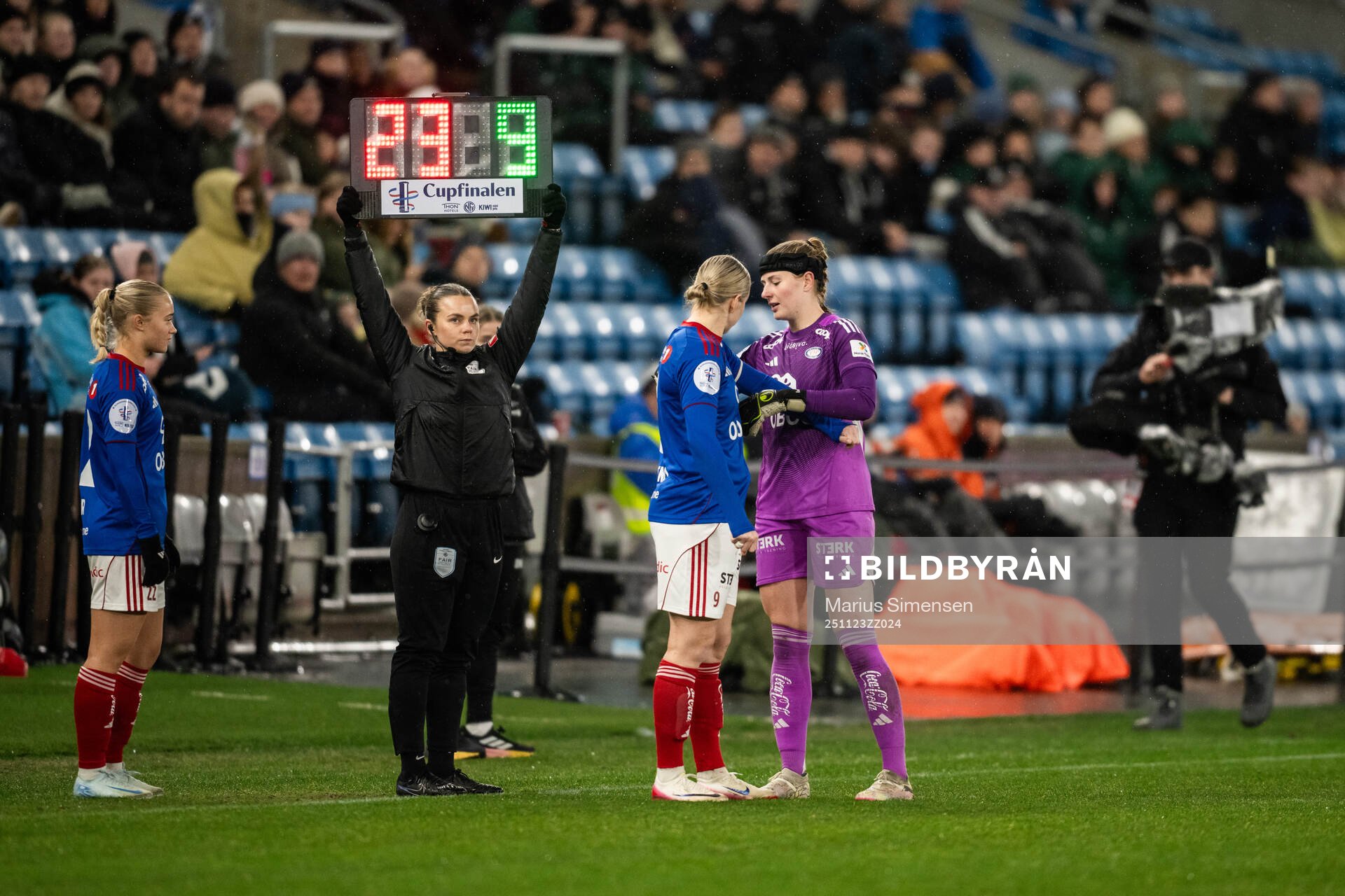 Elise Thorsnes and Elise Thorsnes of Vålerenga