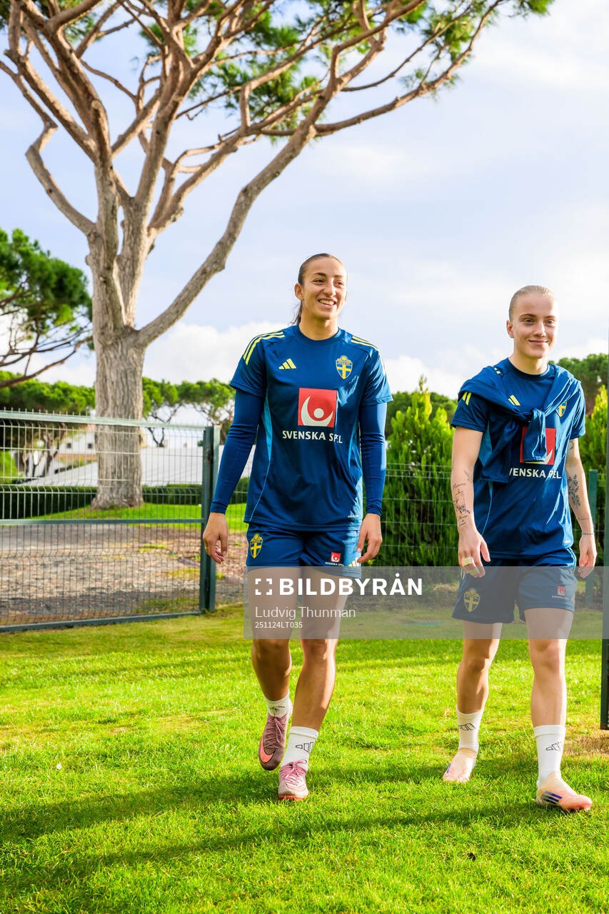 Rosa Kafaji and Anna Sandberg of the women's national