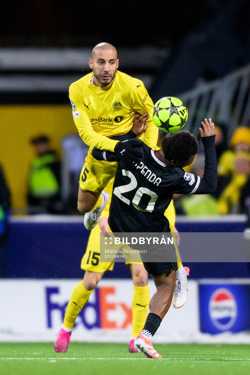 Haitam Aleesami of Bodø/Glimt and Loïs Openda of Juventus