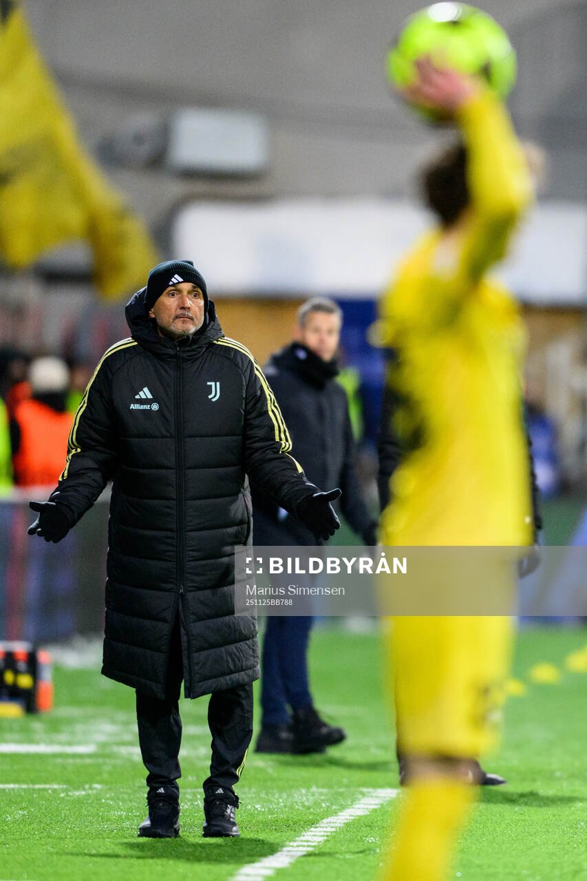 Head coach Luciano Spalletti of Juventus