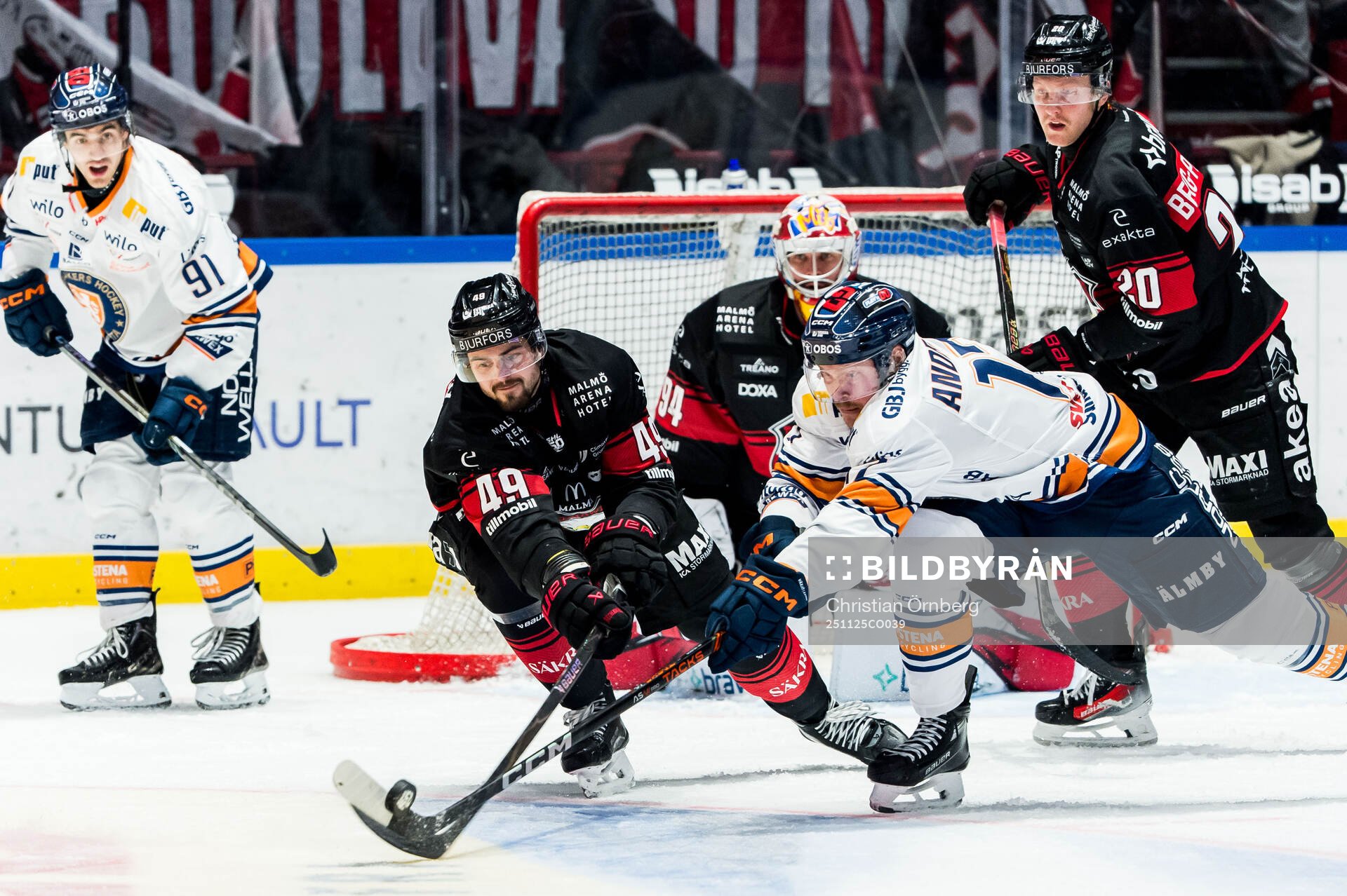 Malmö Redhawks Seth Barton och Växjös Erik Andersson