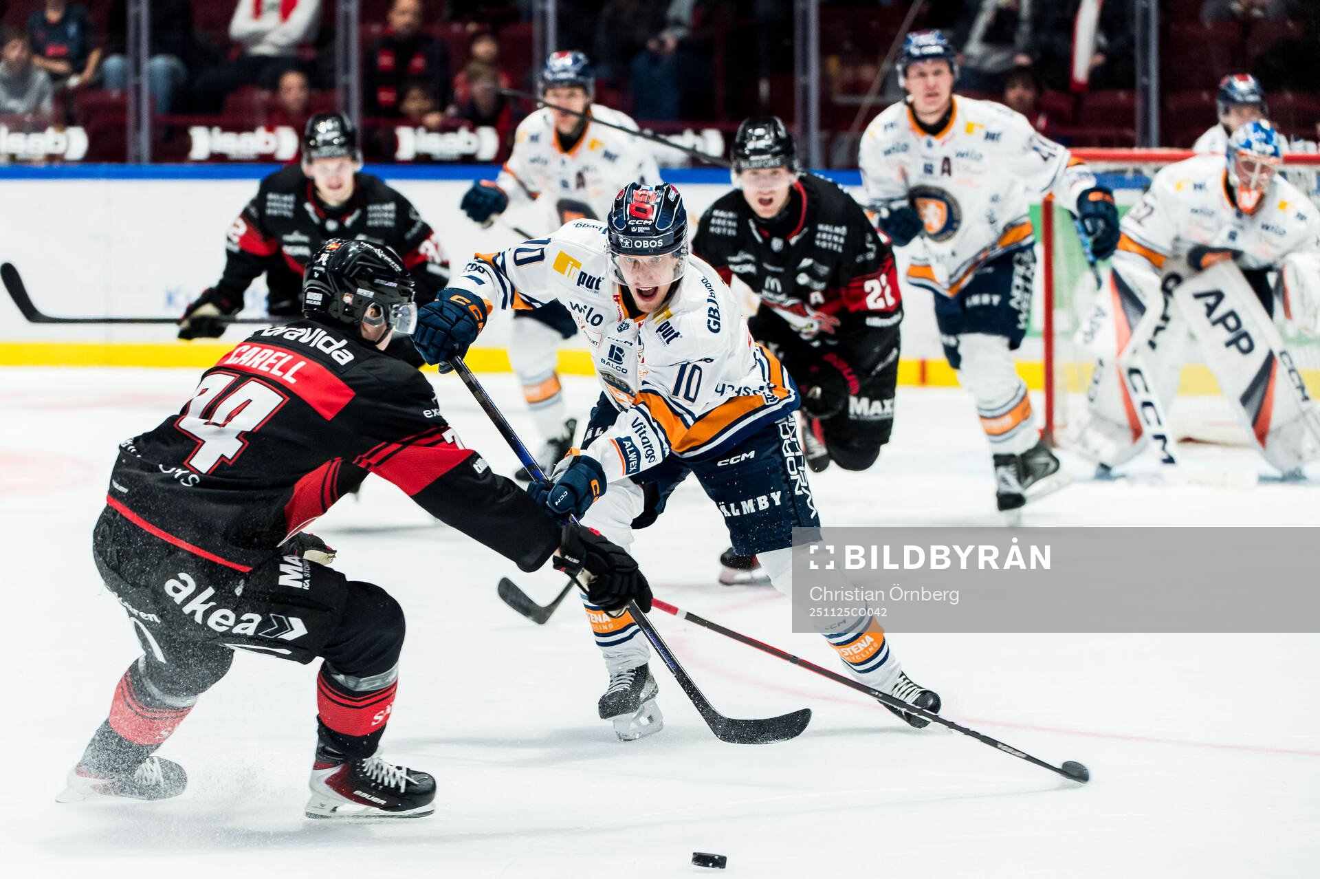 Växjös Eemeli Suomi och Malmö Redhawks Felix Carell
