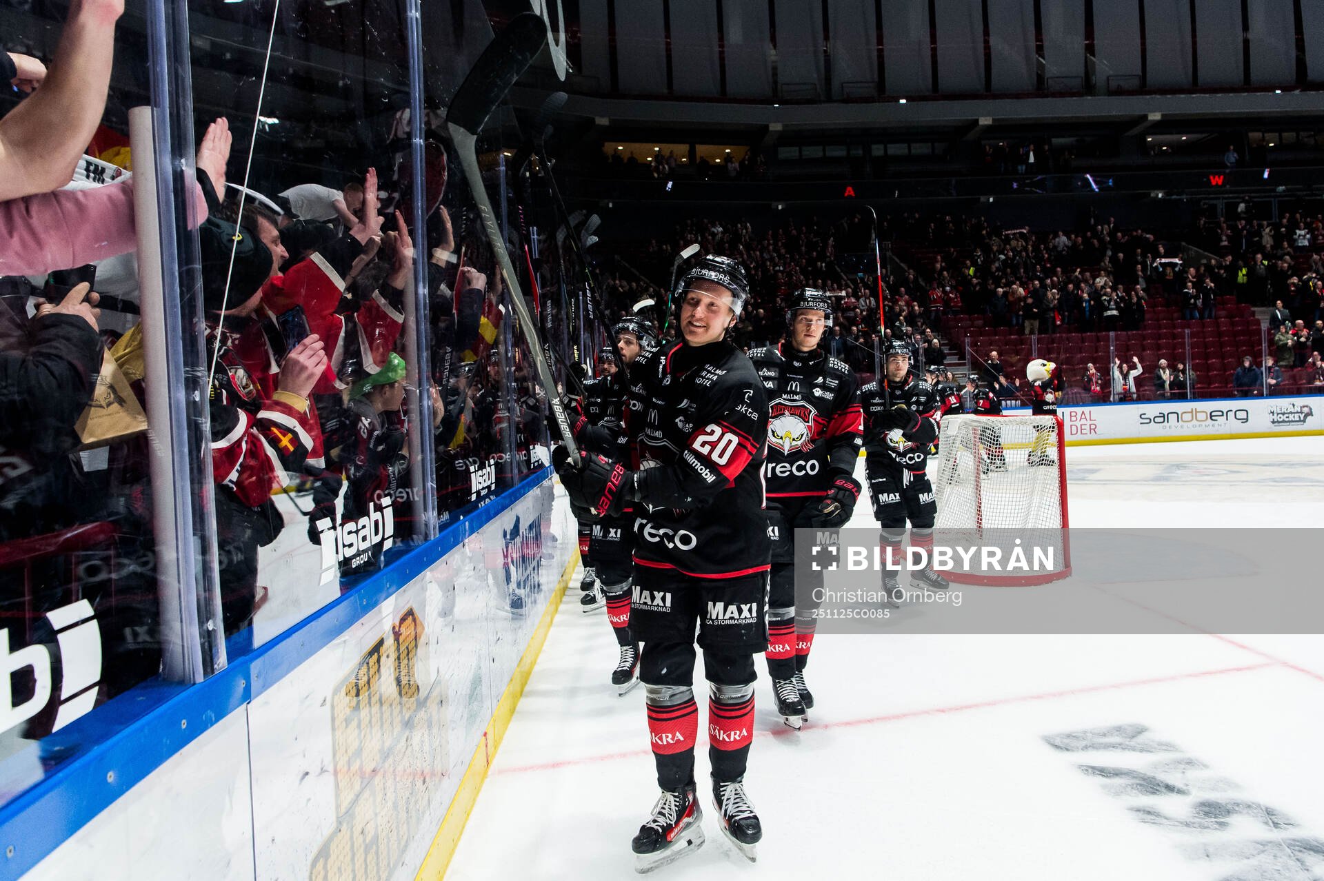 Malmö Redhawks Thomas Berg Paulsen jublar