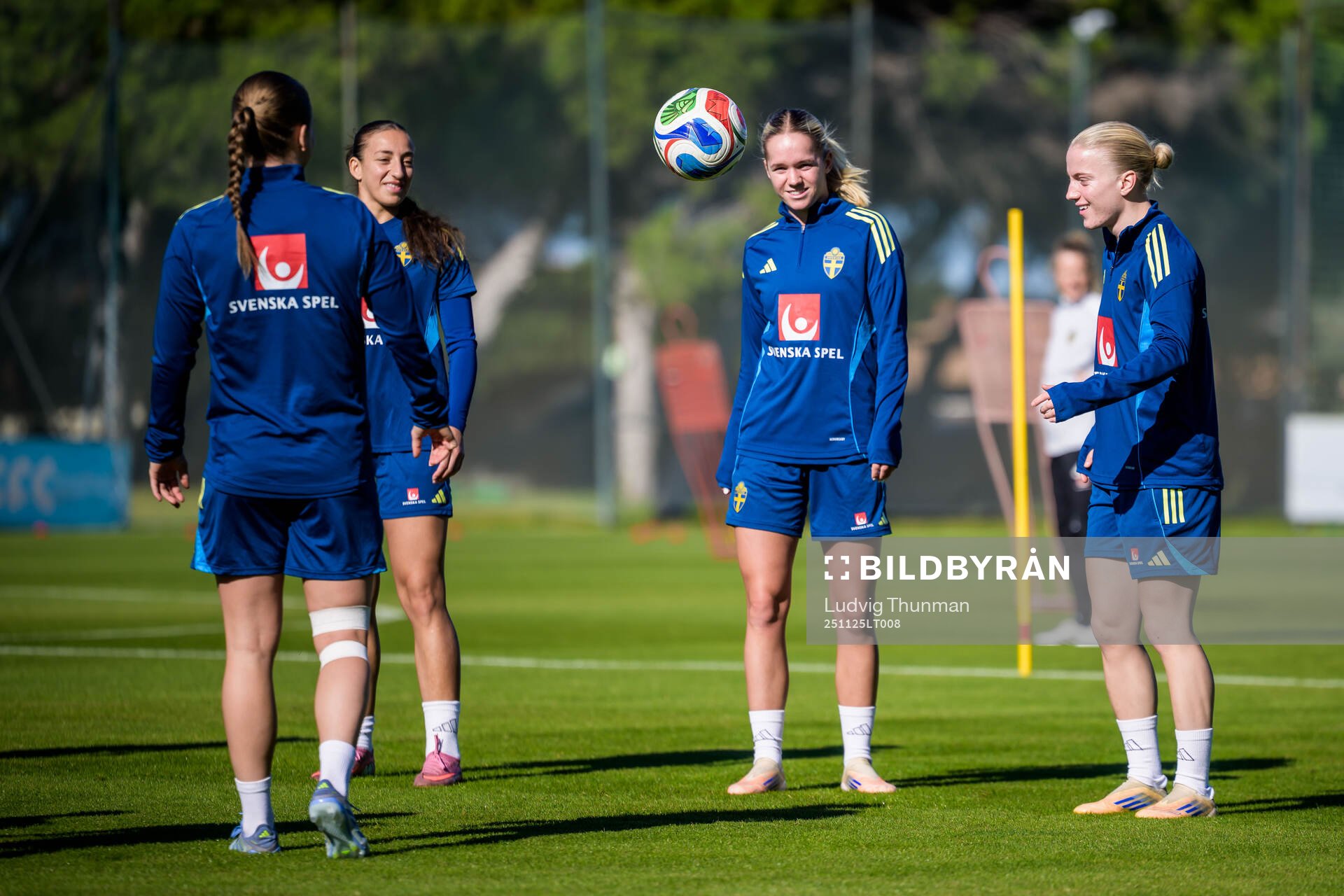 Hanna Lundkvist and Anna Sandberg of the women's national