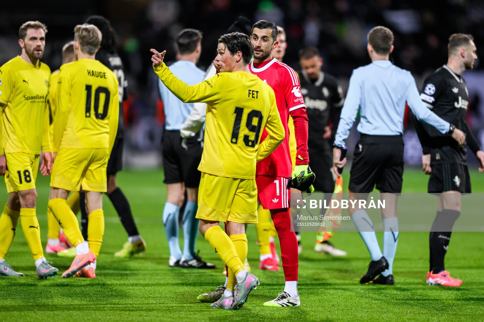 Sondre Brunstad Fet of Bodø/Glimt and goalkeeper Mattia
