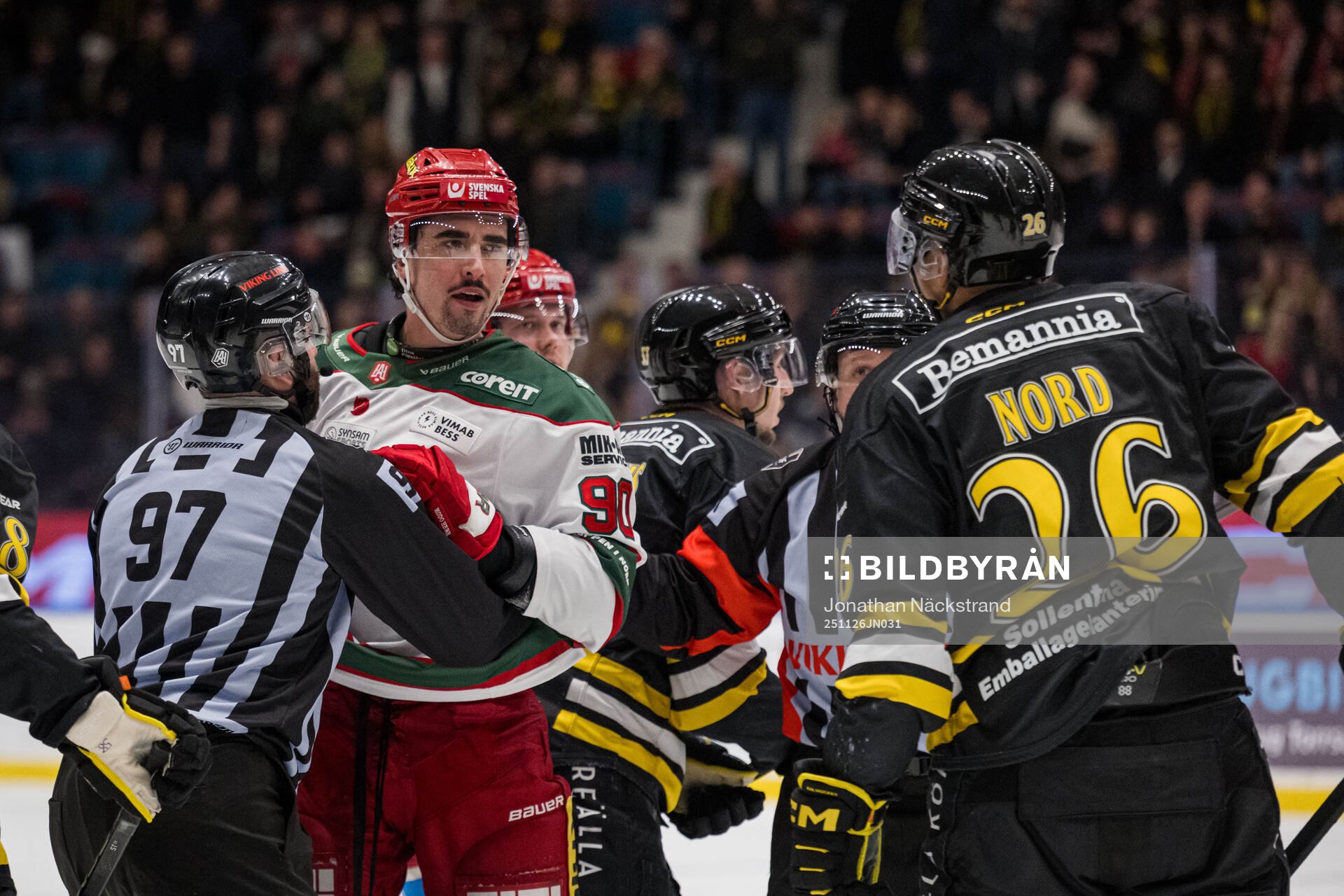 Modos Alexander Swetlikoff och AIKs Oscar Nord
