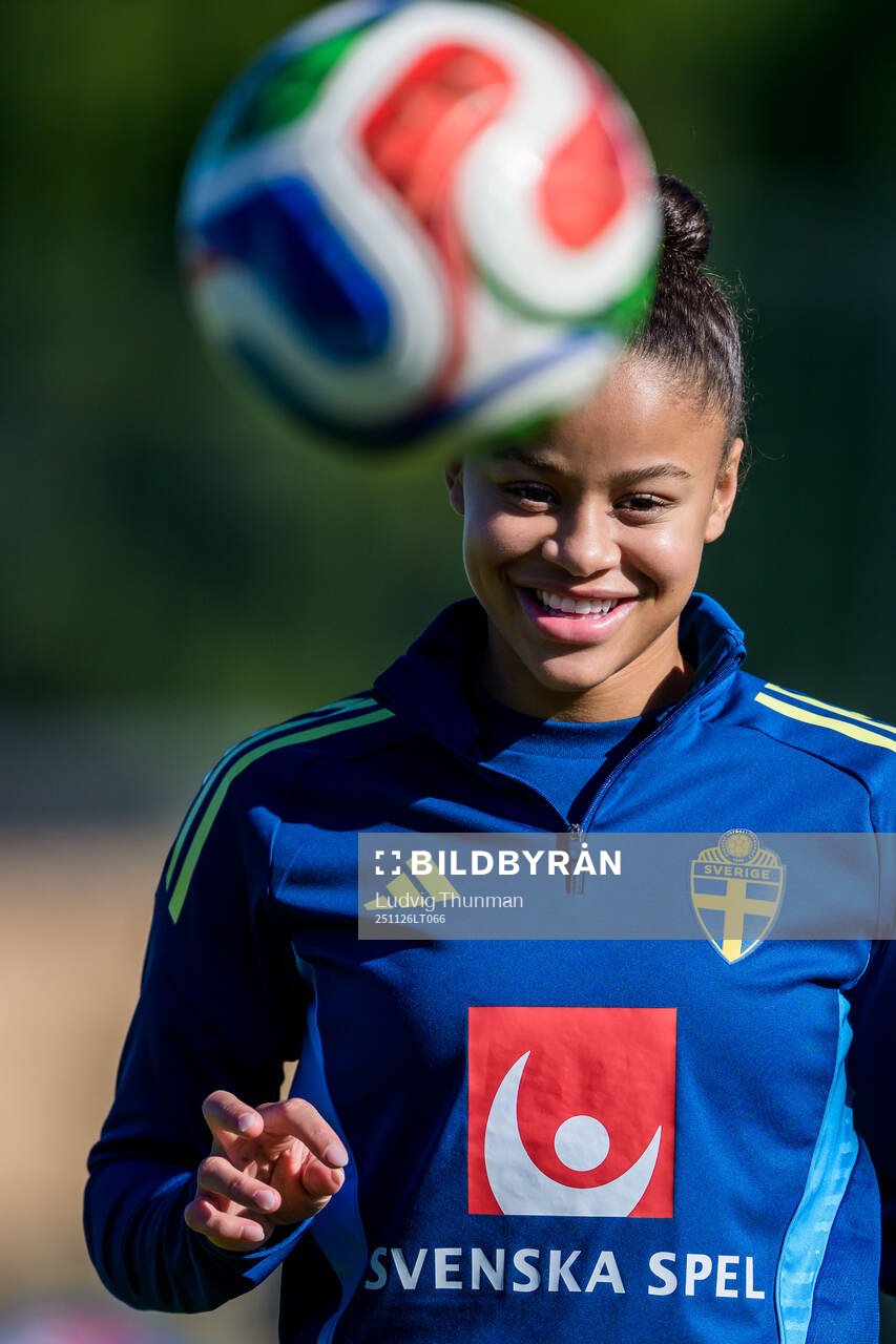 Felicia Schröder of the women's national football team of