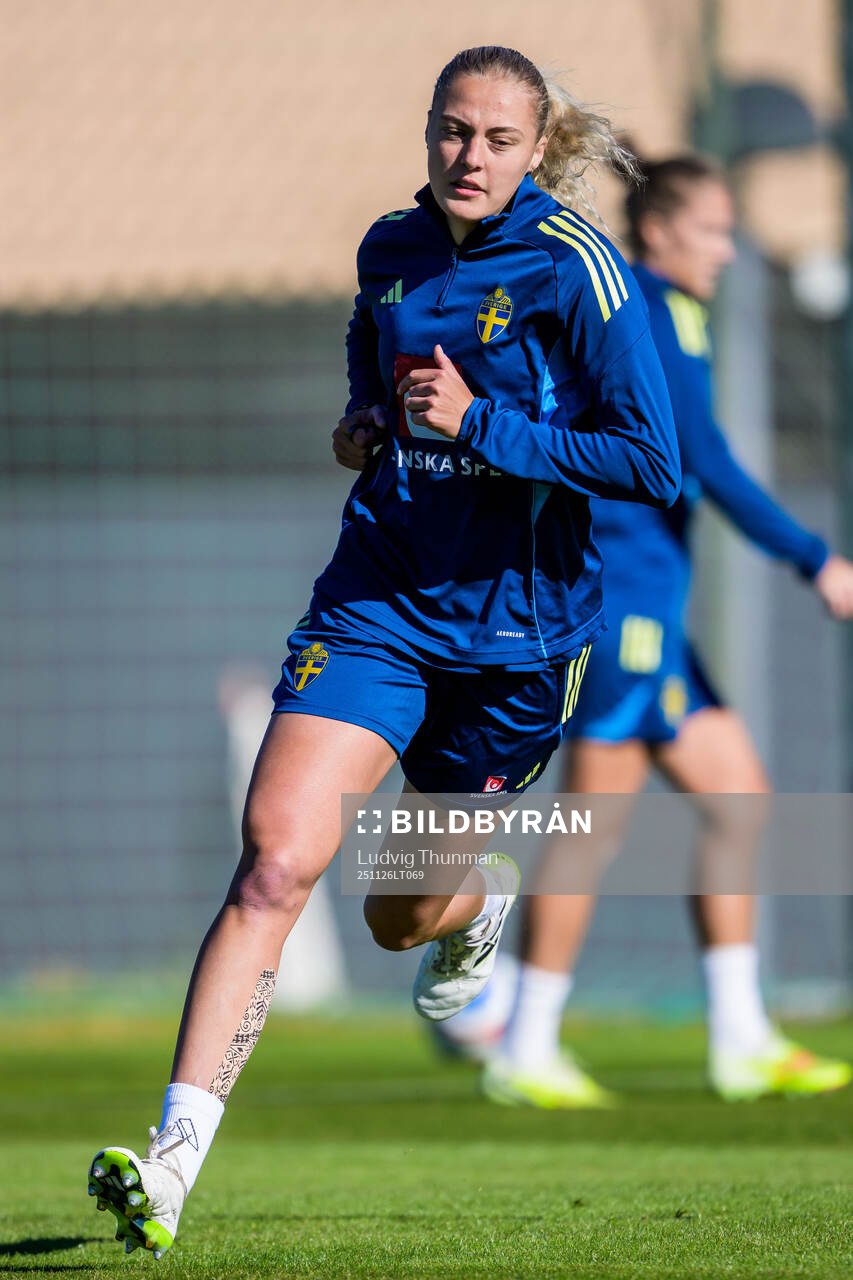 Elma Junttila Nelhage of the women's national football team