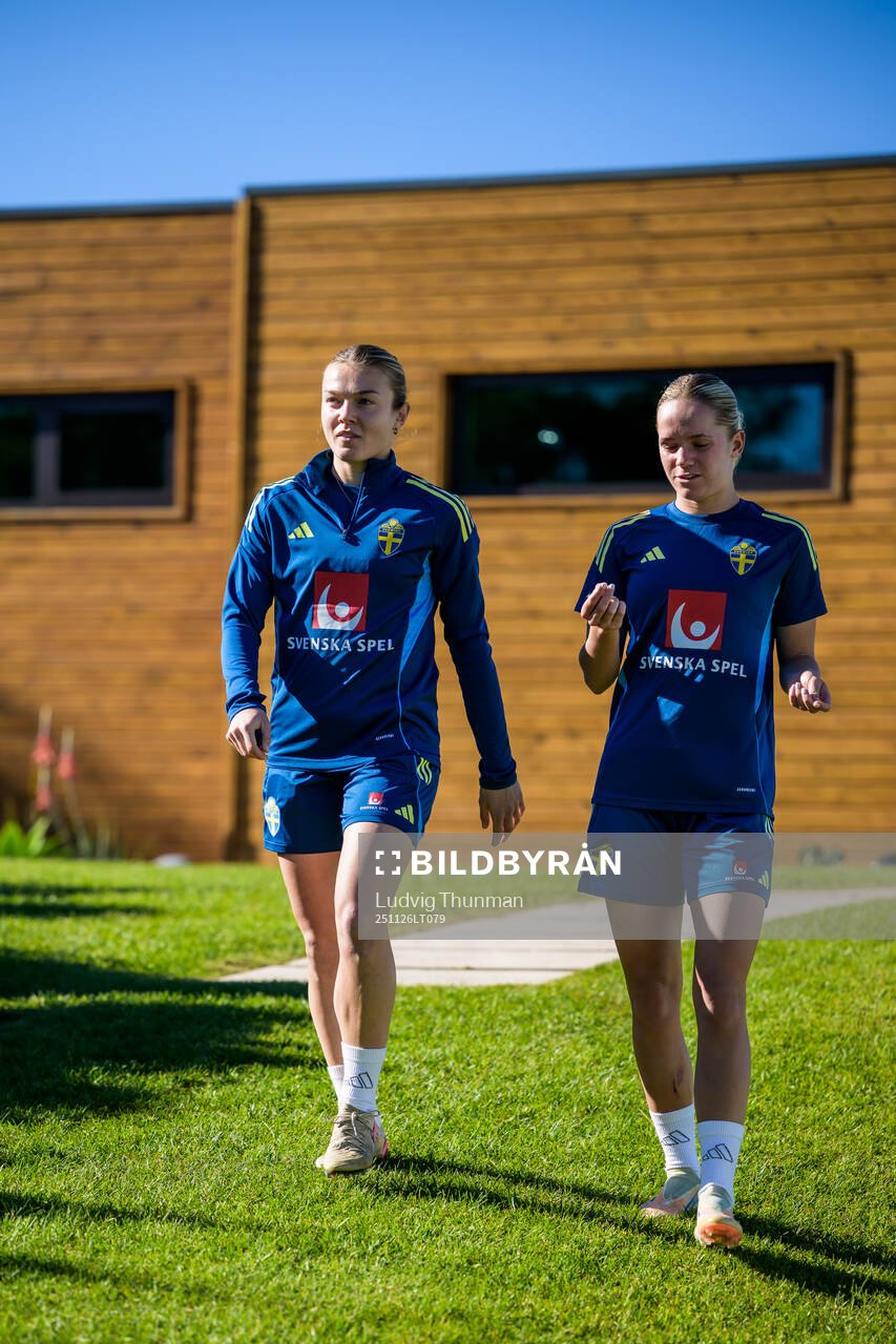 Beata Olsson and Hanna Lundkvist of the women's national